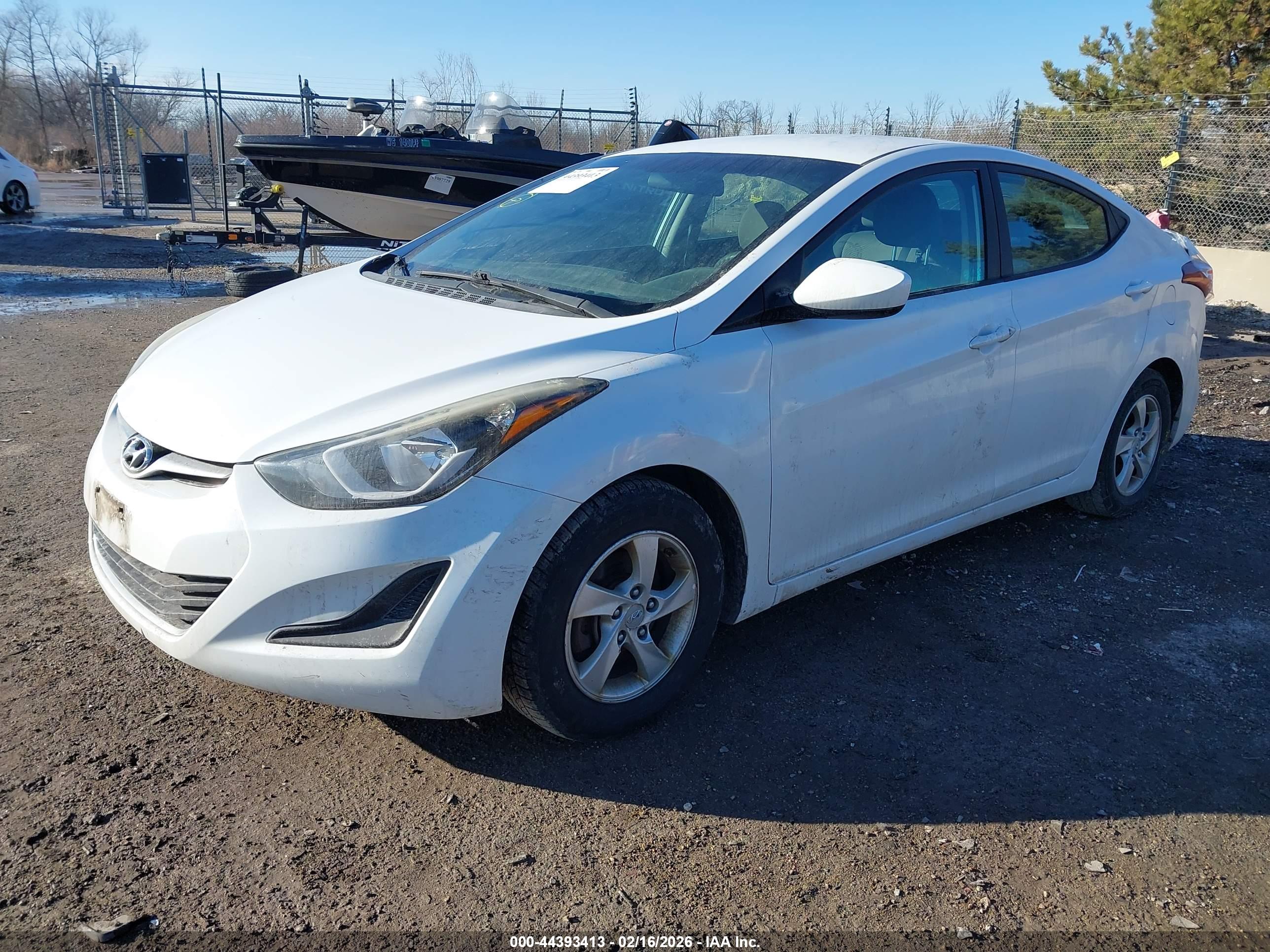 HYUNDAI ELANTRA image 2