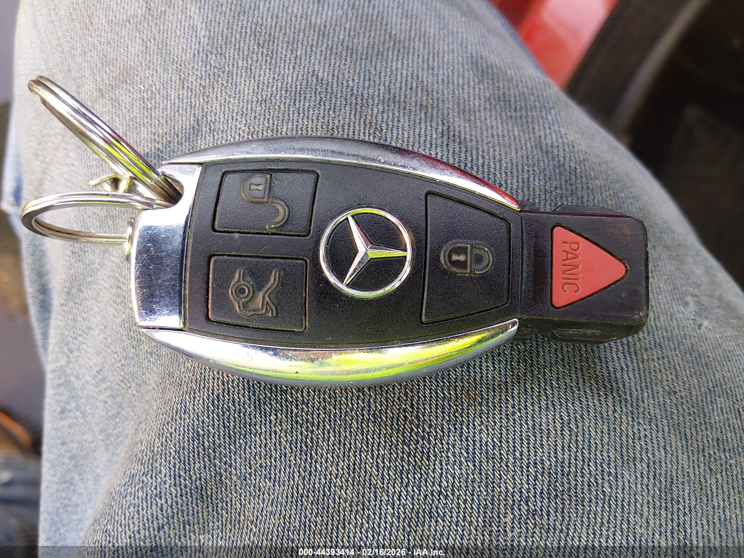 MERCEDES-BENZ C image 11