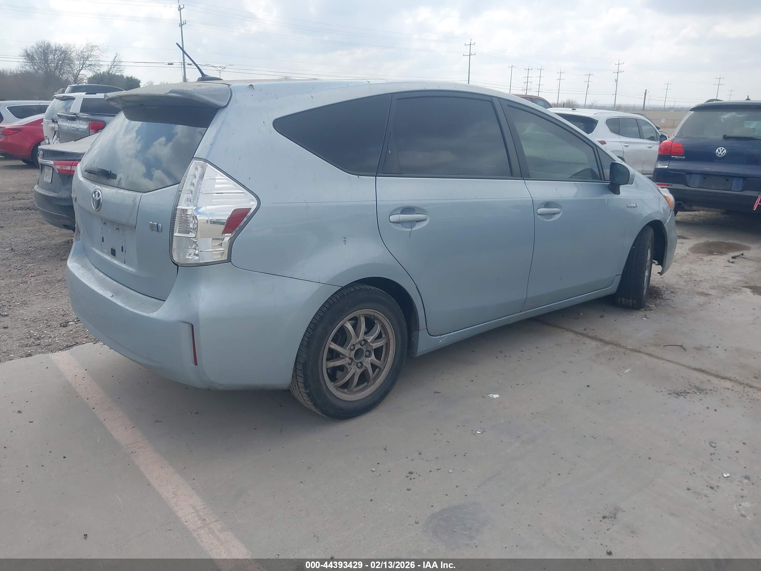 TOYOTA PRIUS image 4