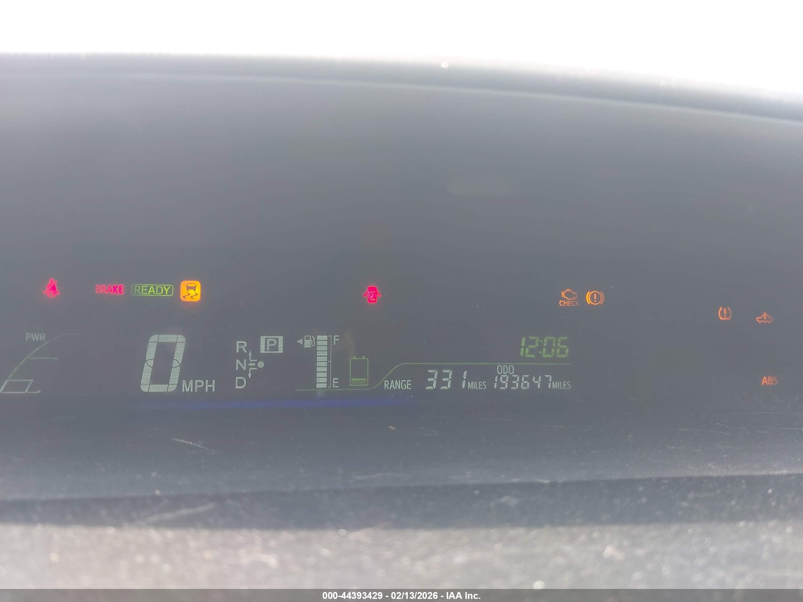 TOYOTA PRIUS image 7