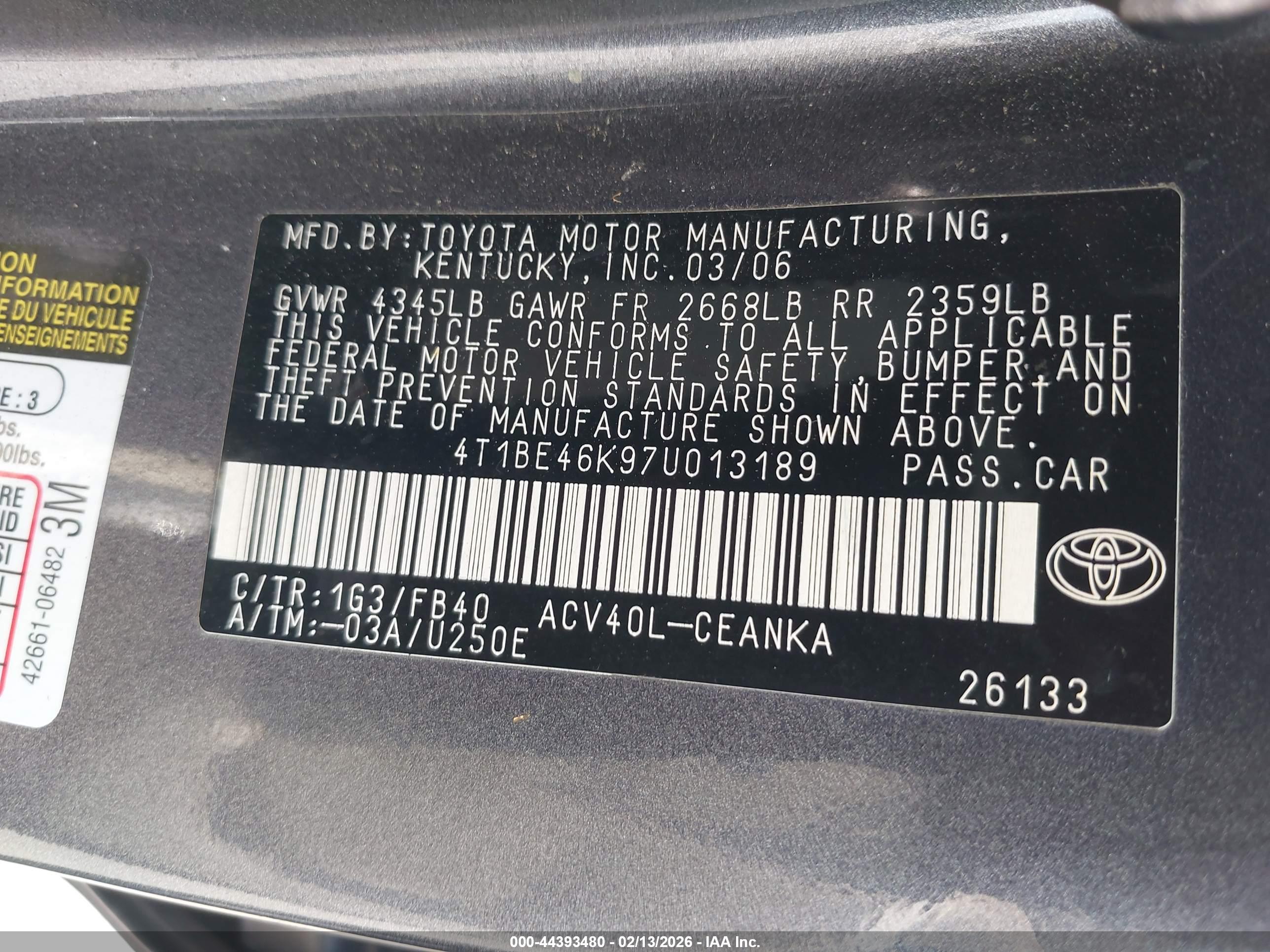 TOYOTA CAMRY image 9