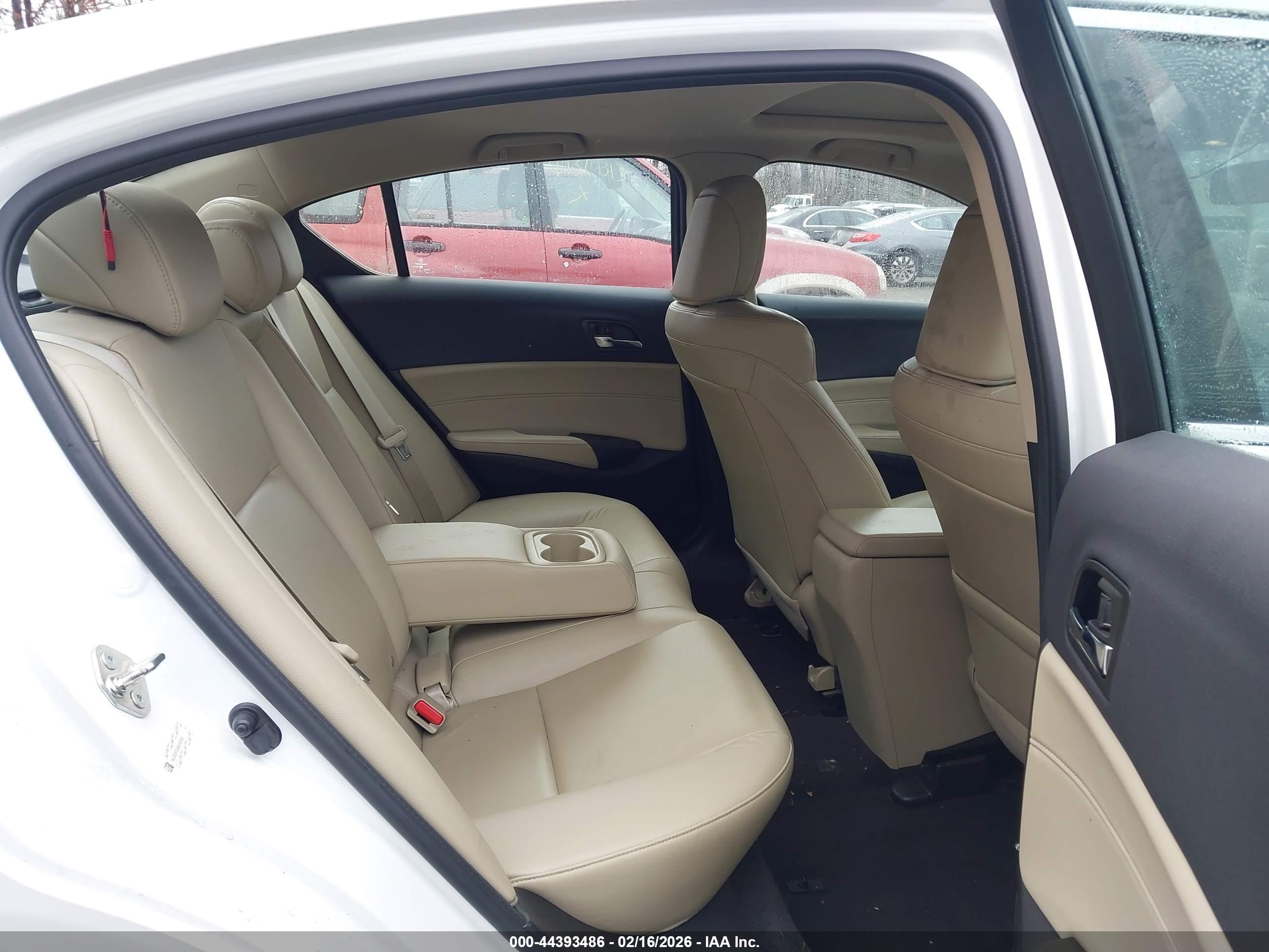 ACURA ILX image 8
