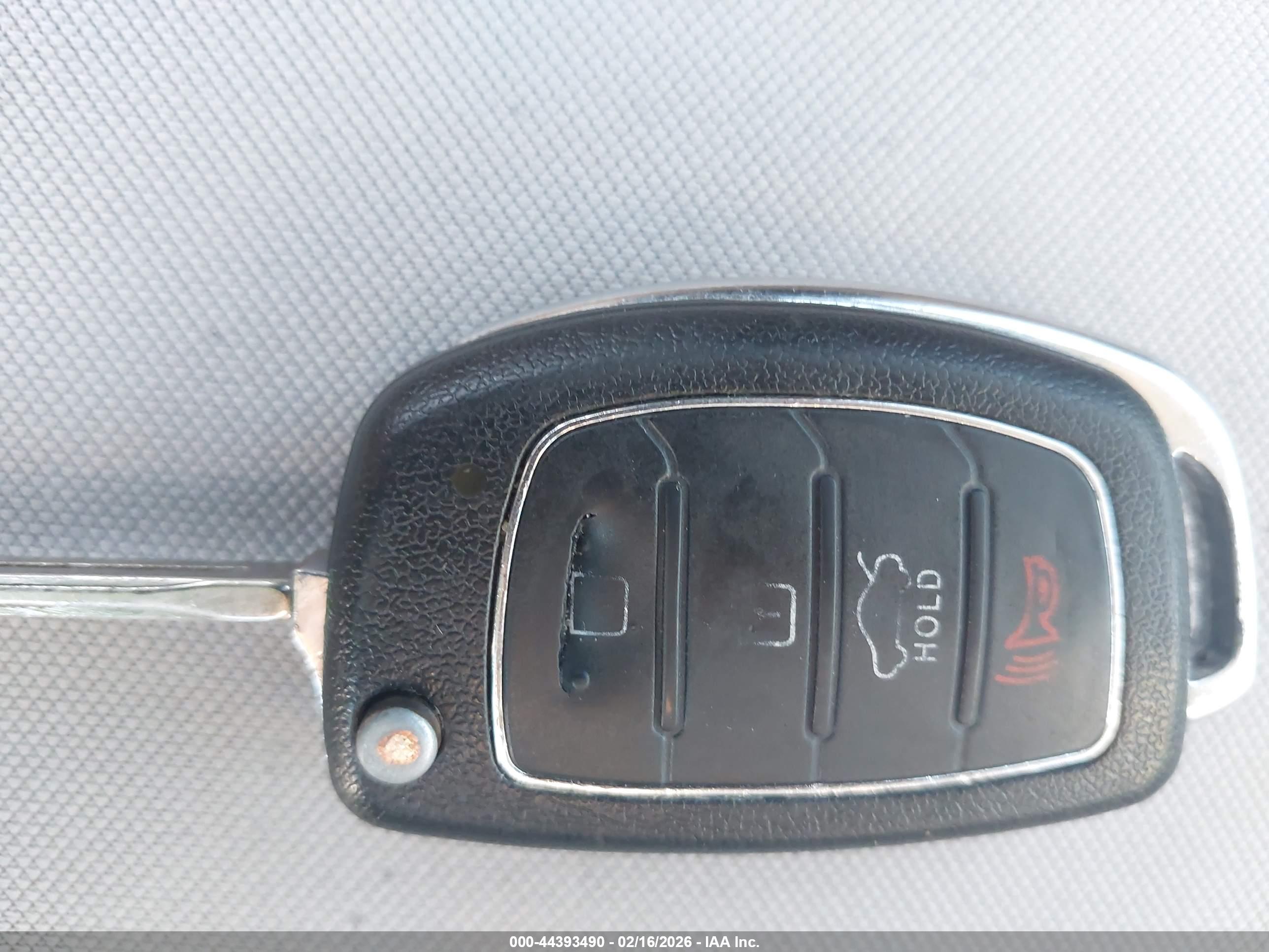 HYUNDAI SONATA image 11