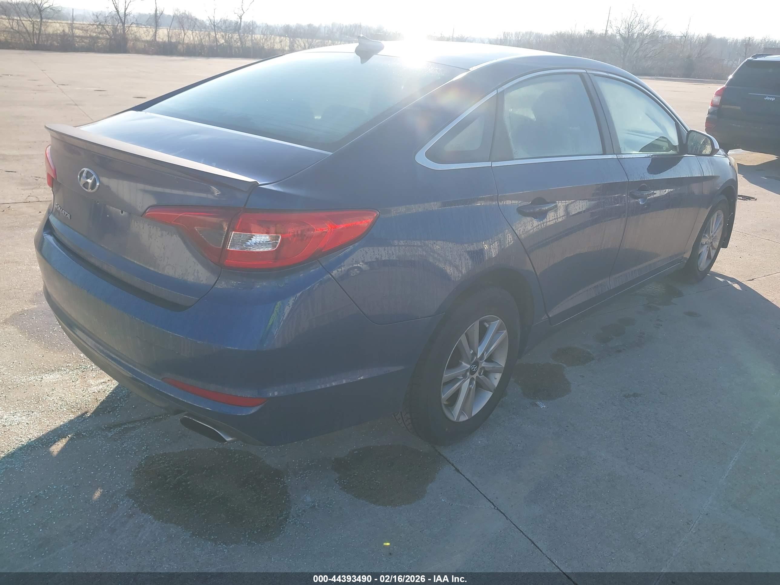 HYUNDAI SONATA image 4