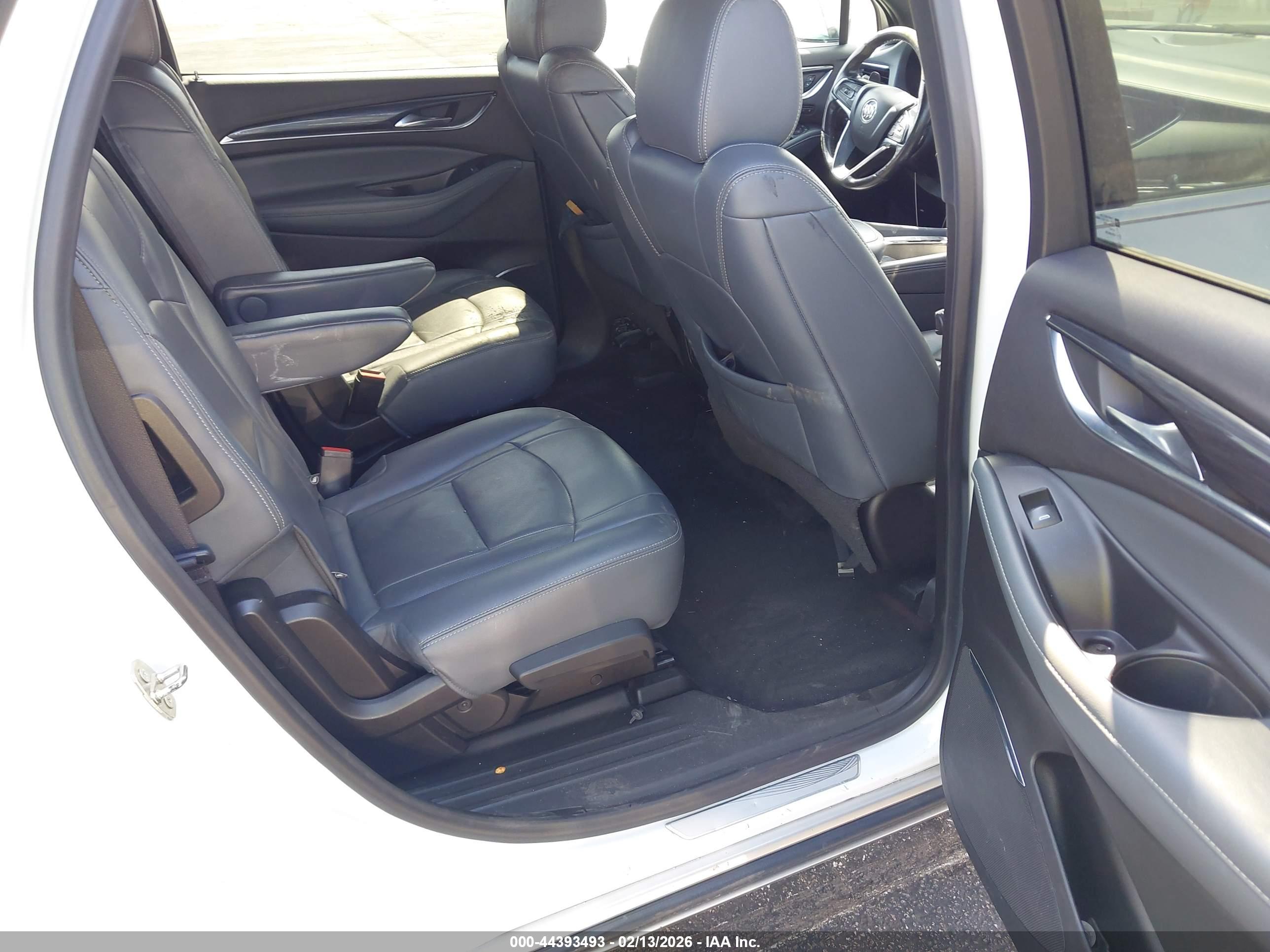BUICK ENCLAVE image 8