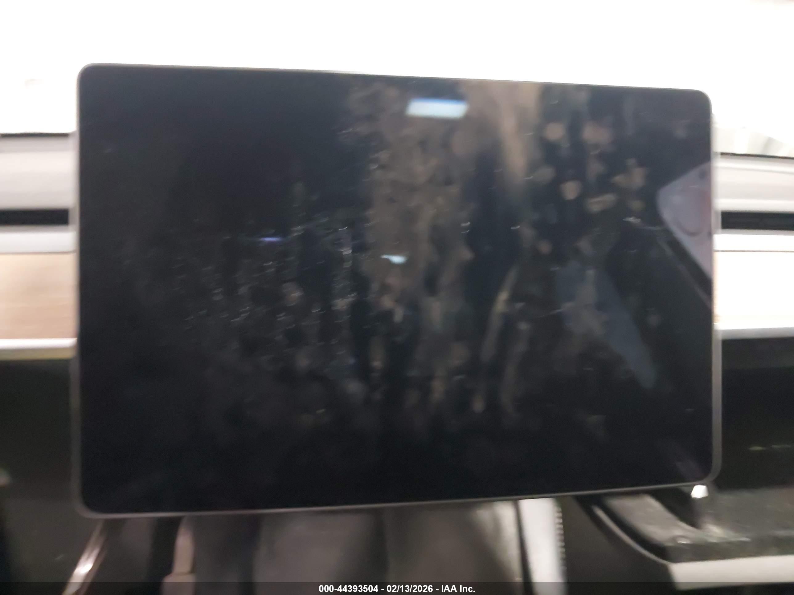 TESLA MODEL image 7