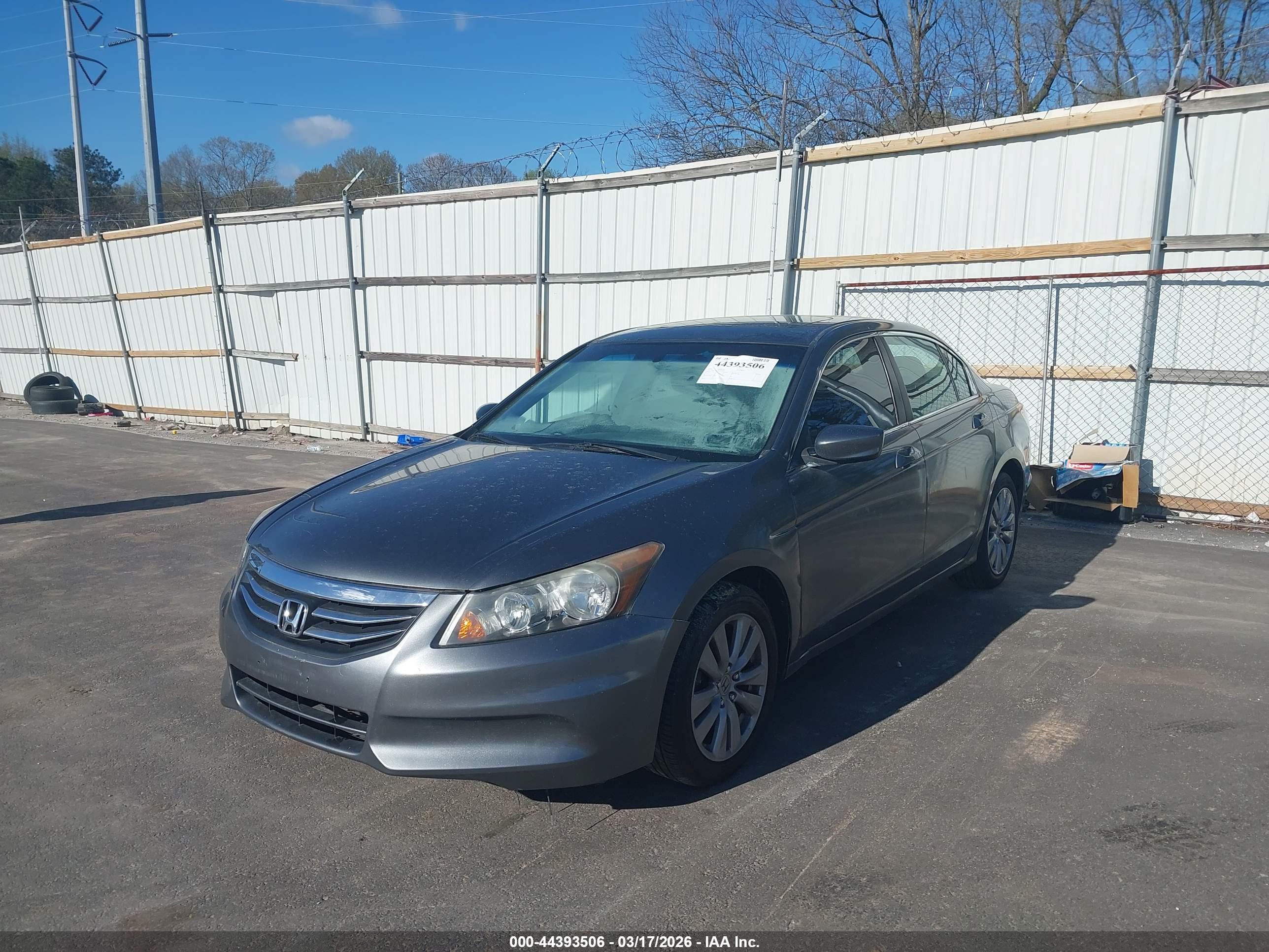 HONDA ACCORD image 2