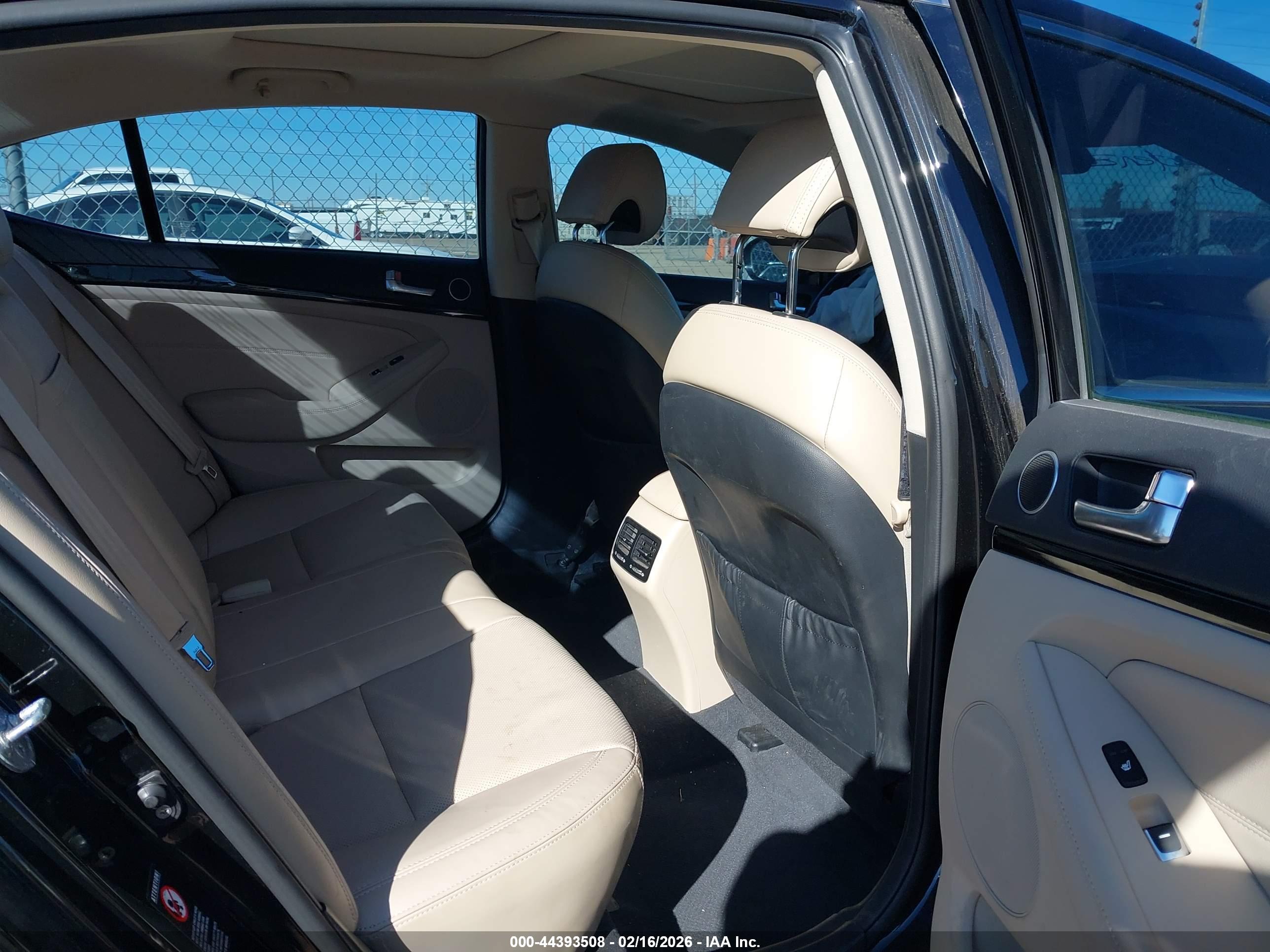 KIA CADENZA image 8