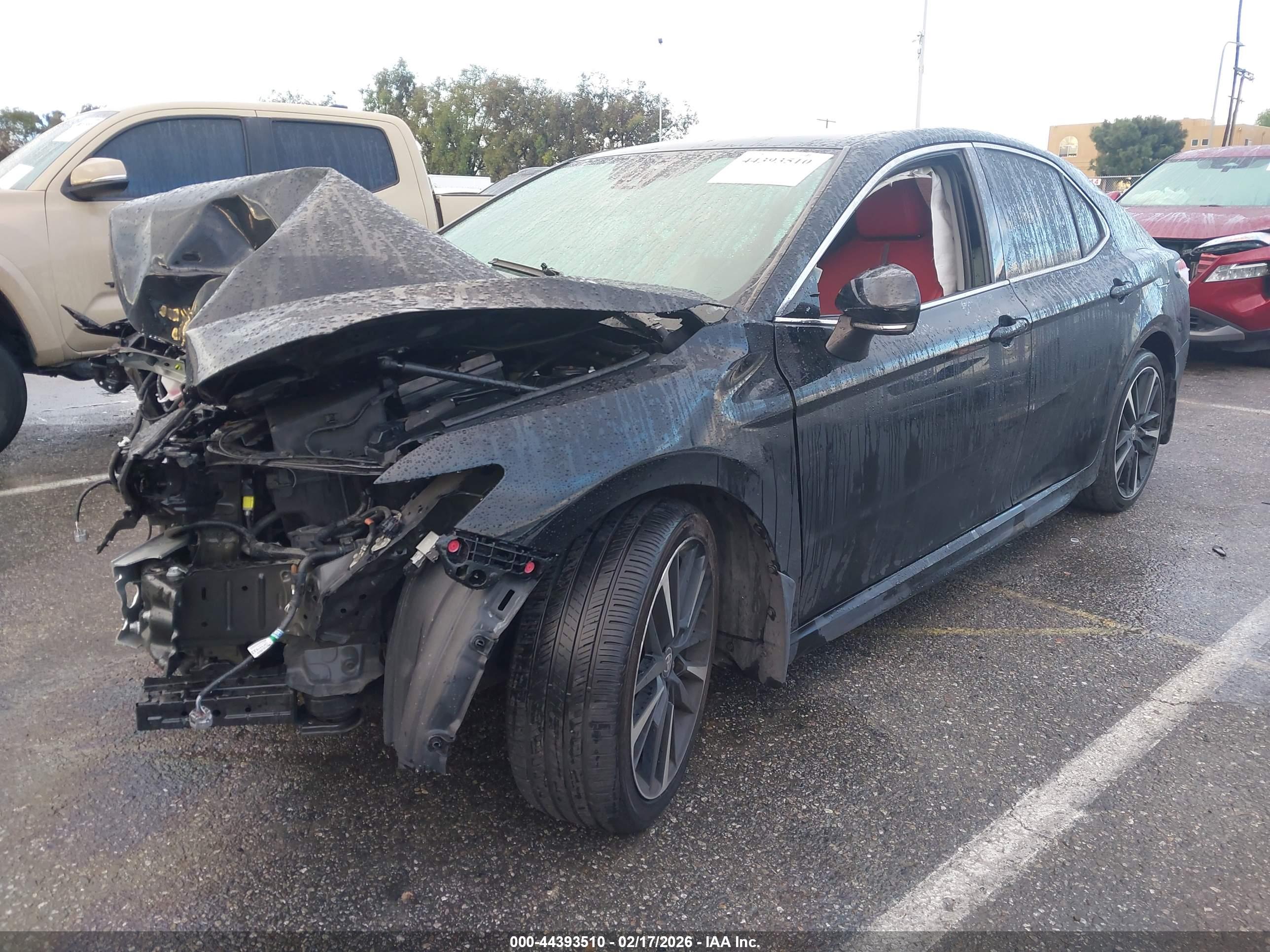 TOYOTA CAMRY image 2
