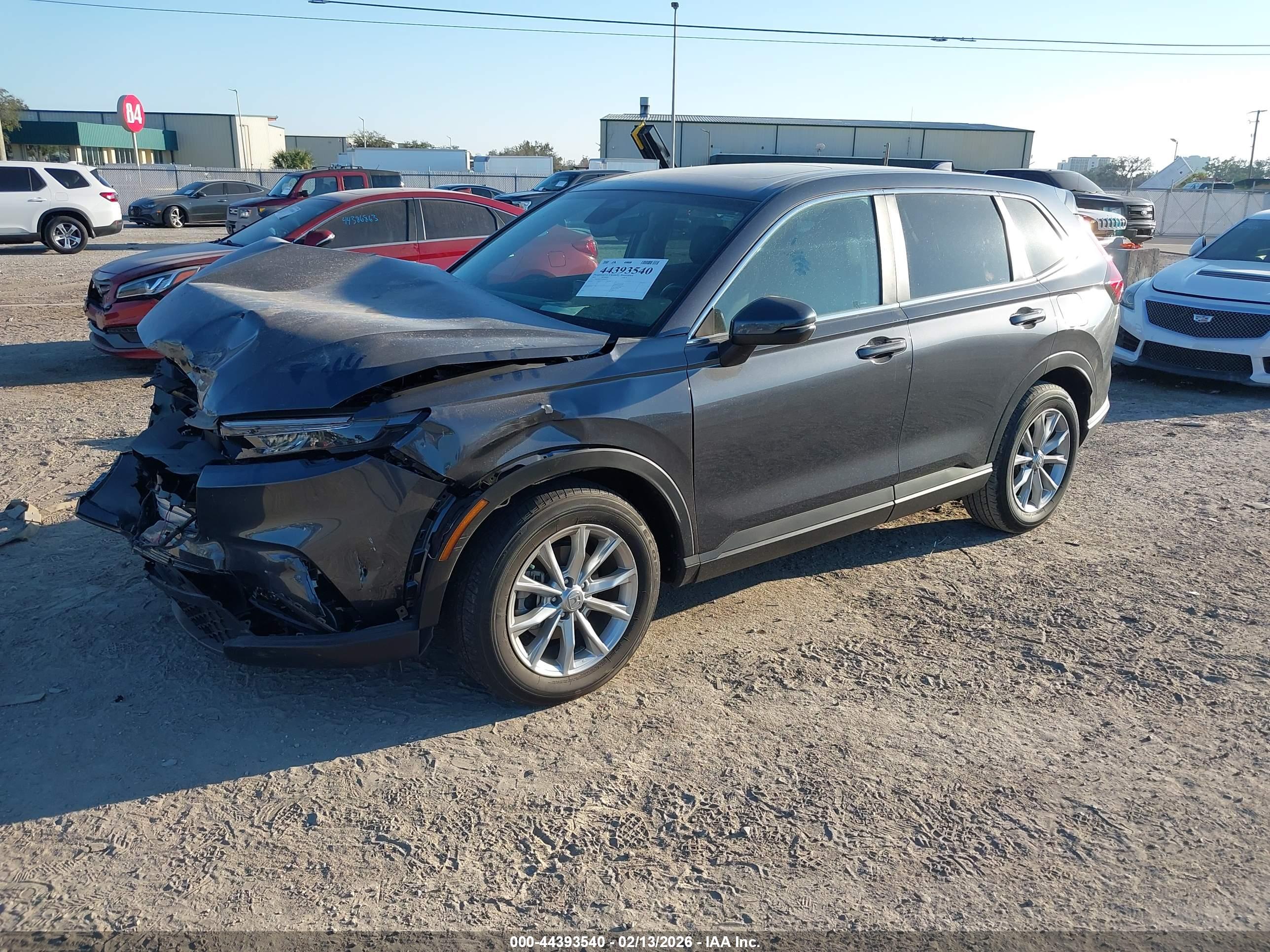 HONDA CR-V image 2