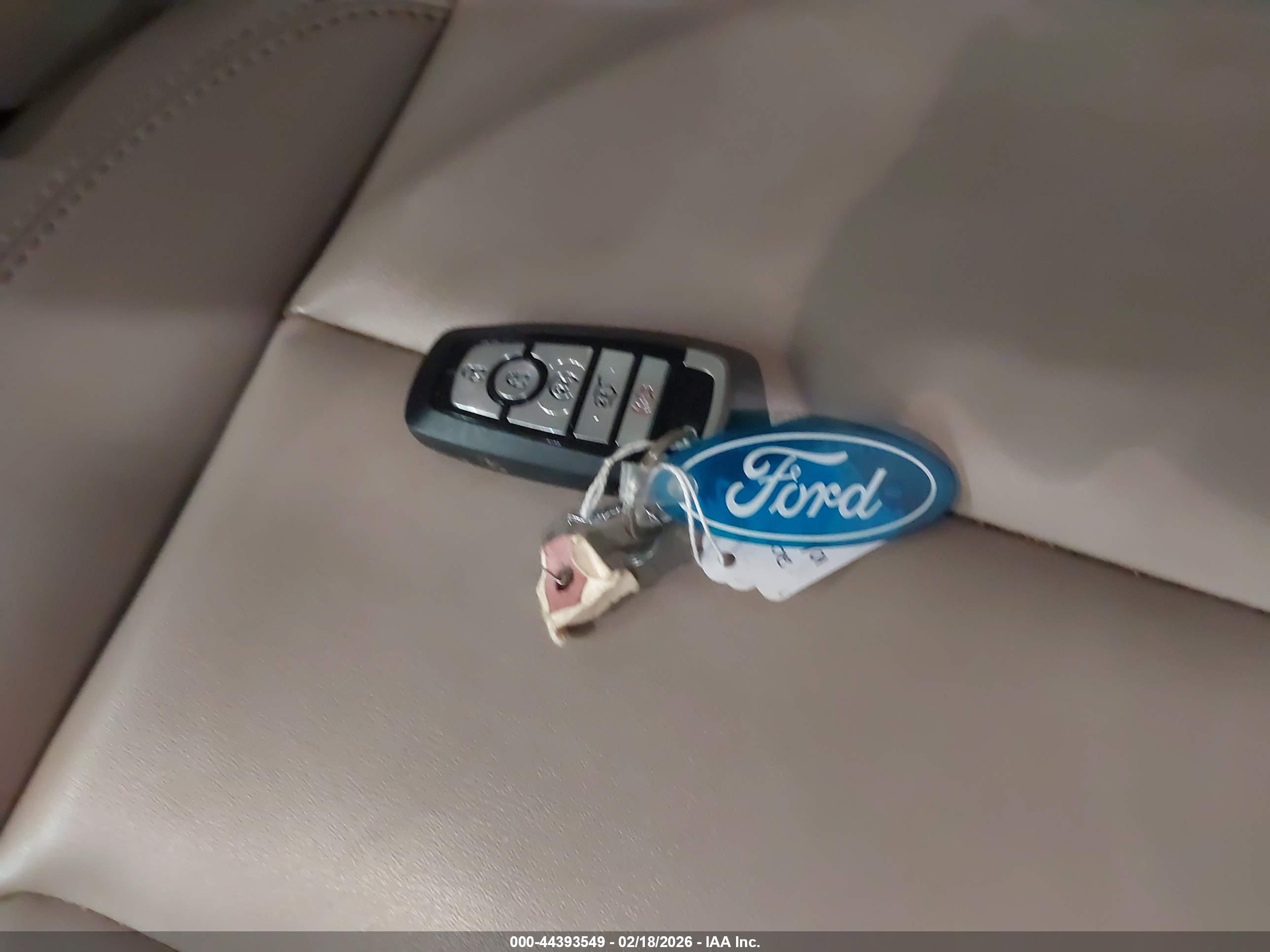 FORD EXPLORER image 11