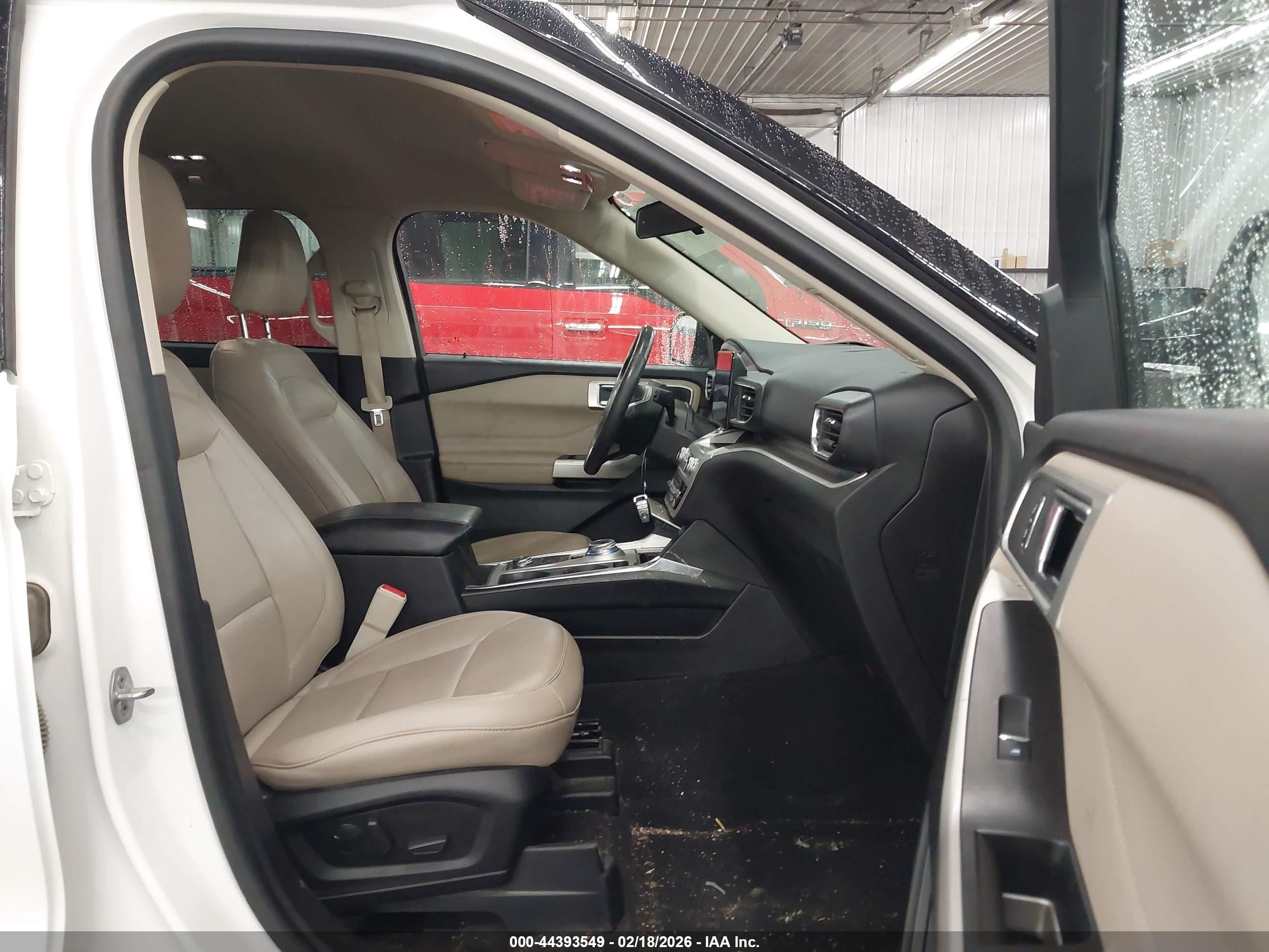 FORD EXPLORER image 5