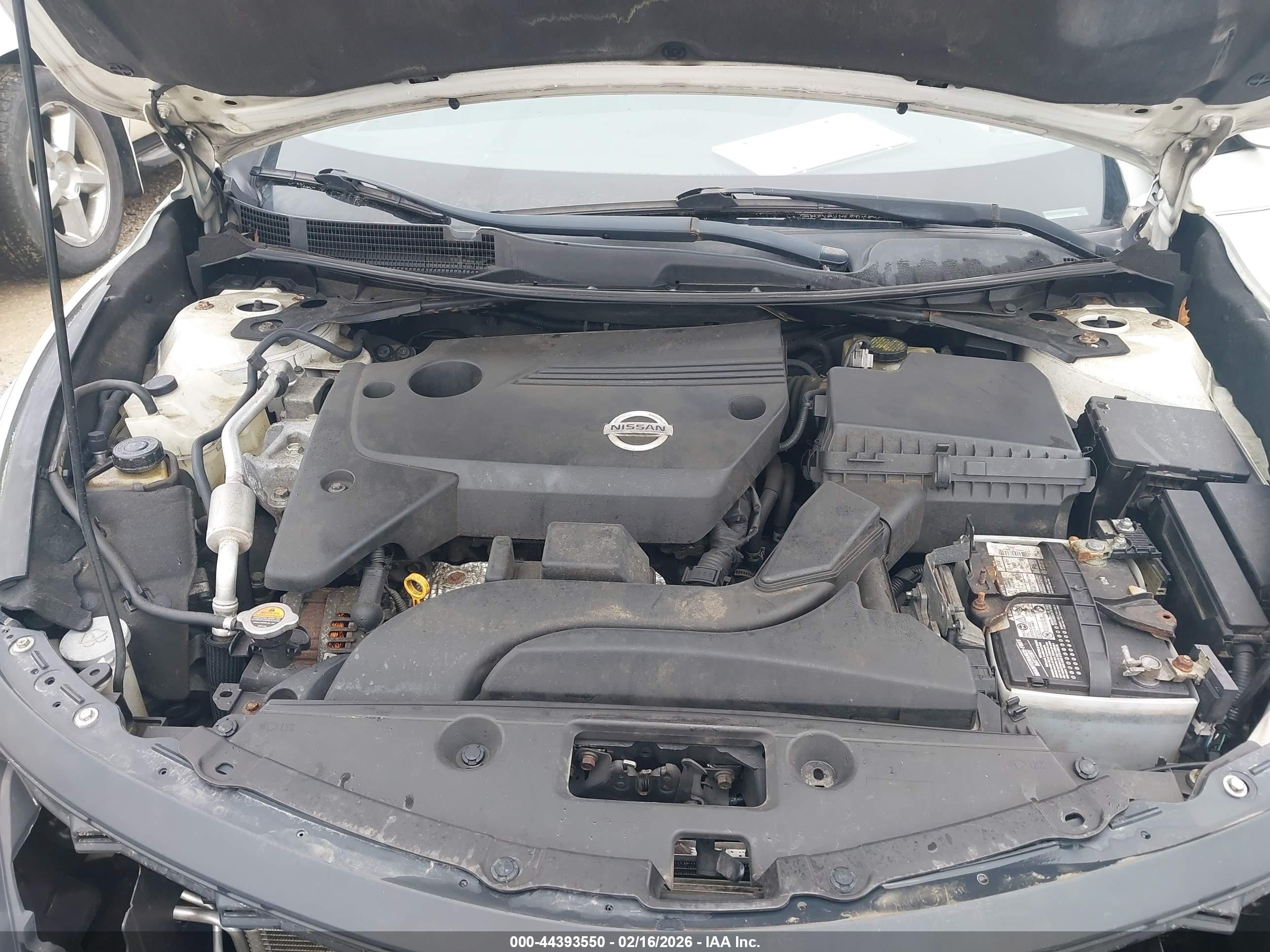 NISSAN ALTIMA image 10