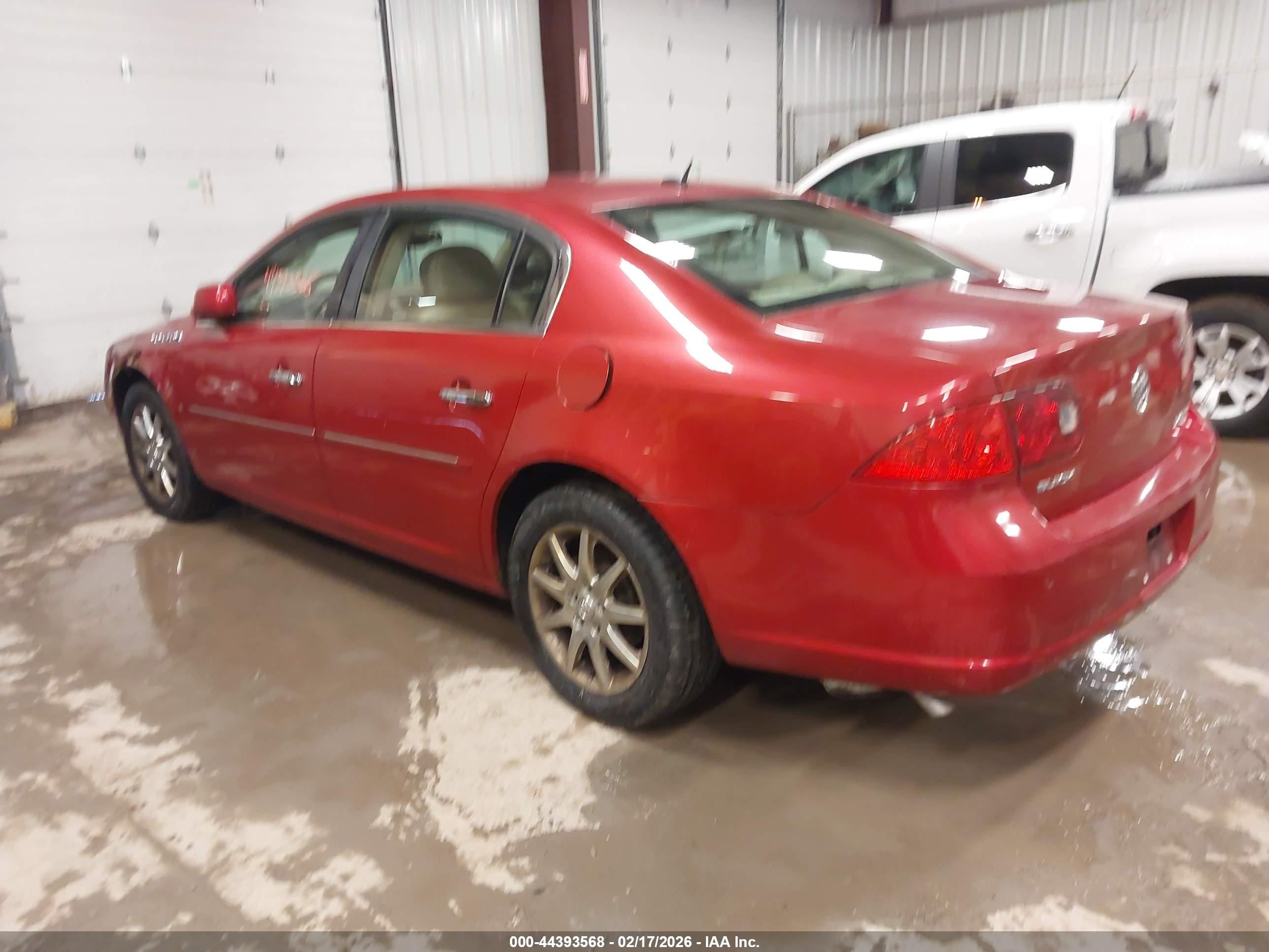 BUICK LUCERNE image 3