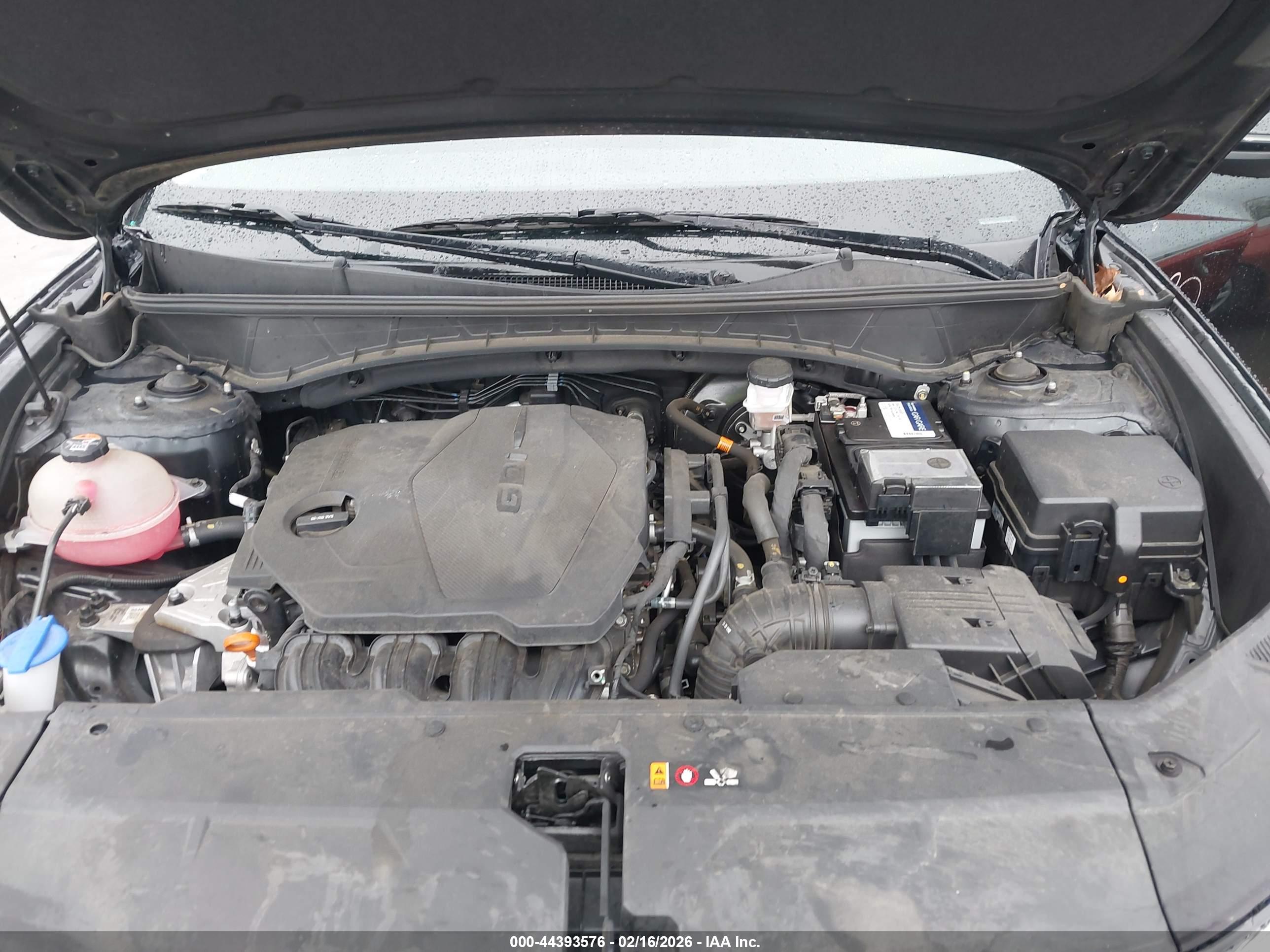 HYUNDAI TUCSON image 10