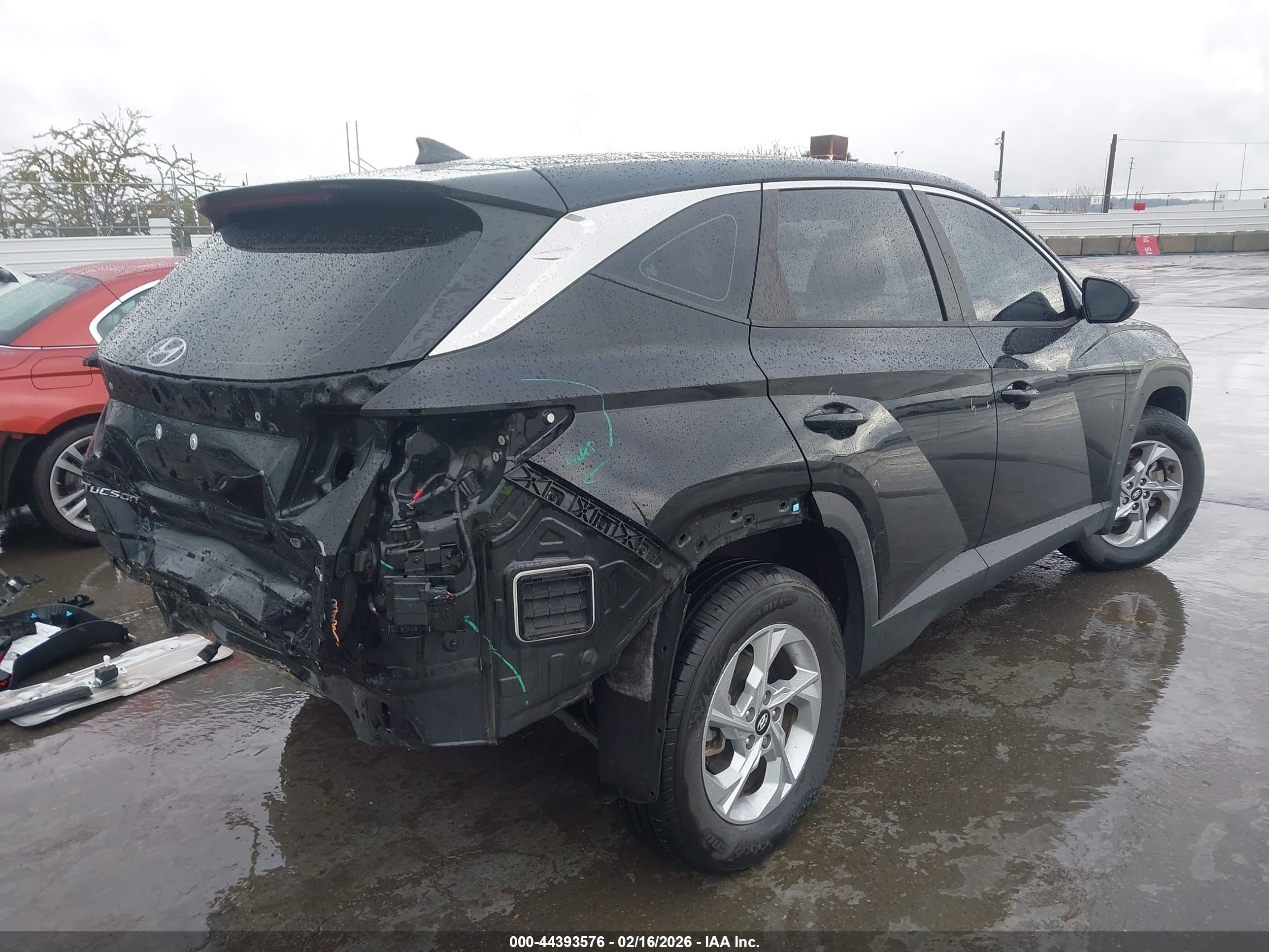 HYUNDAI TUCSON image 4