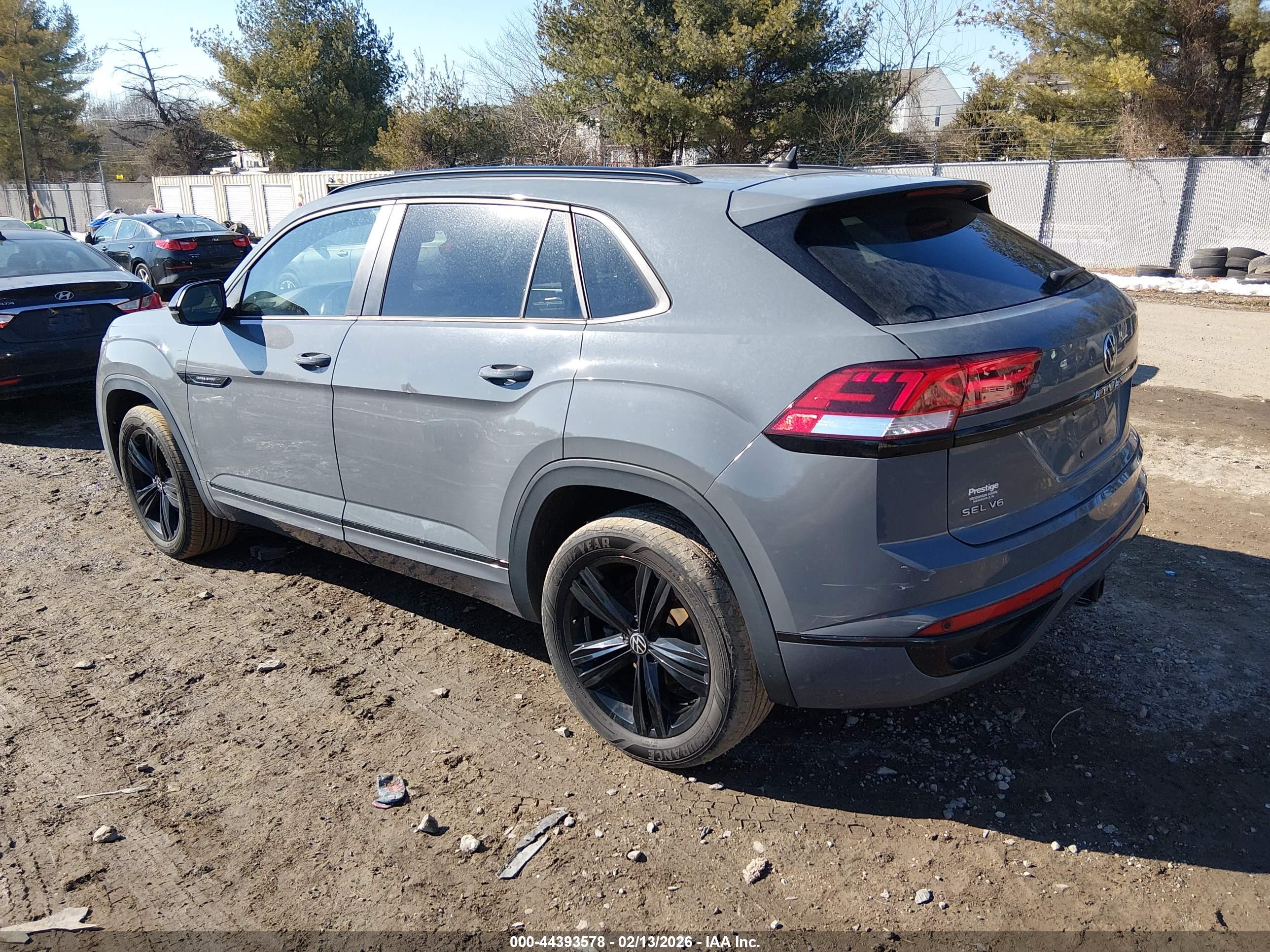 VOLKSWAGEN ATLAS image 3