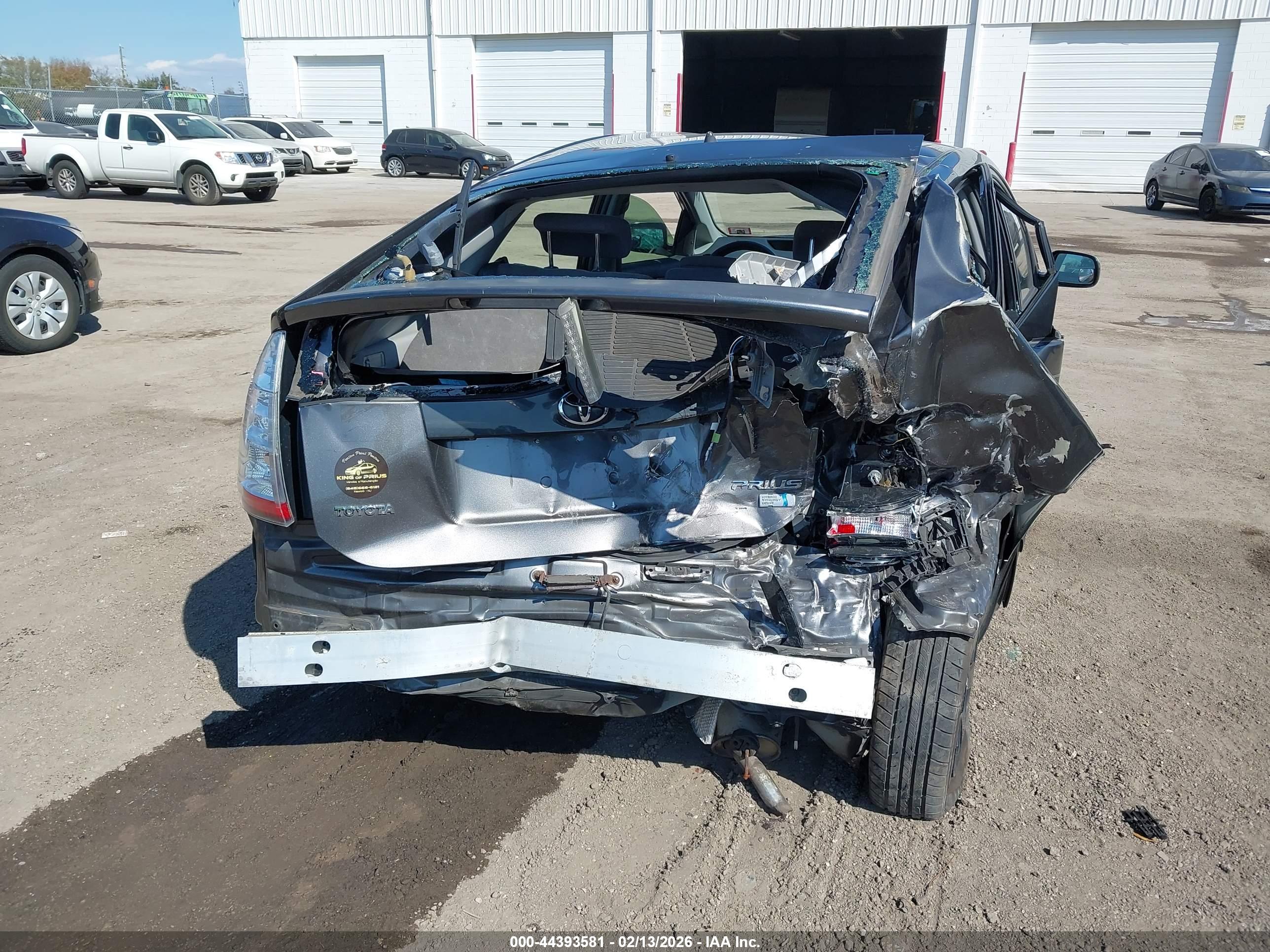 TOYOTA PRIUS image 6
