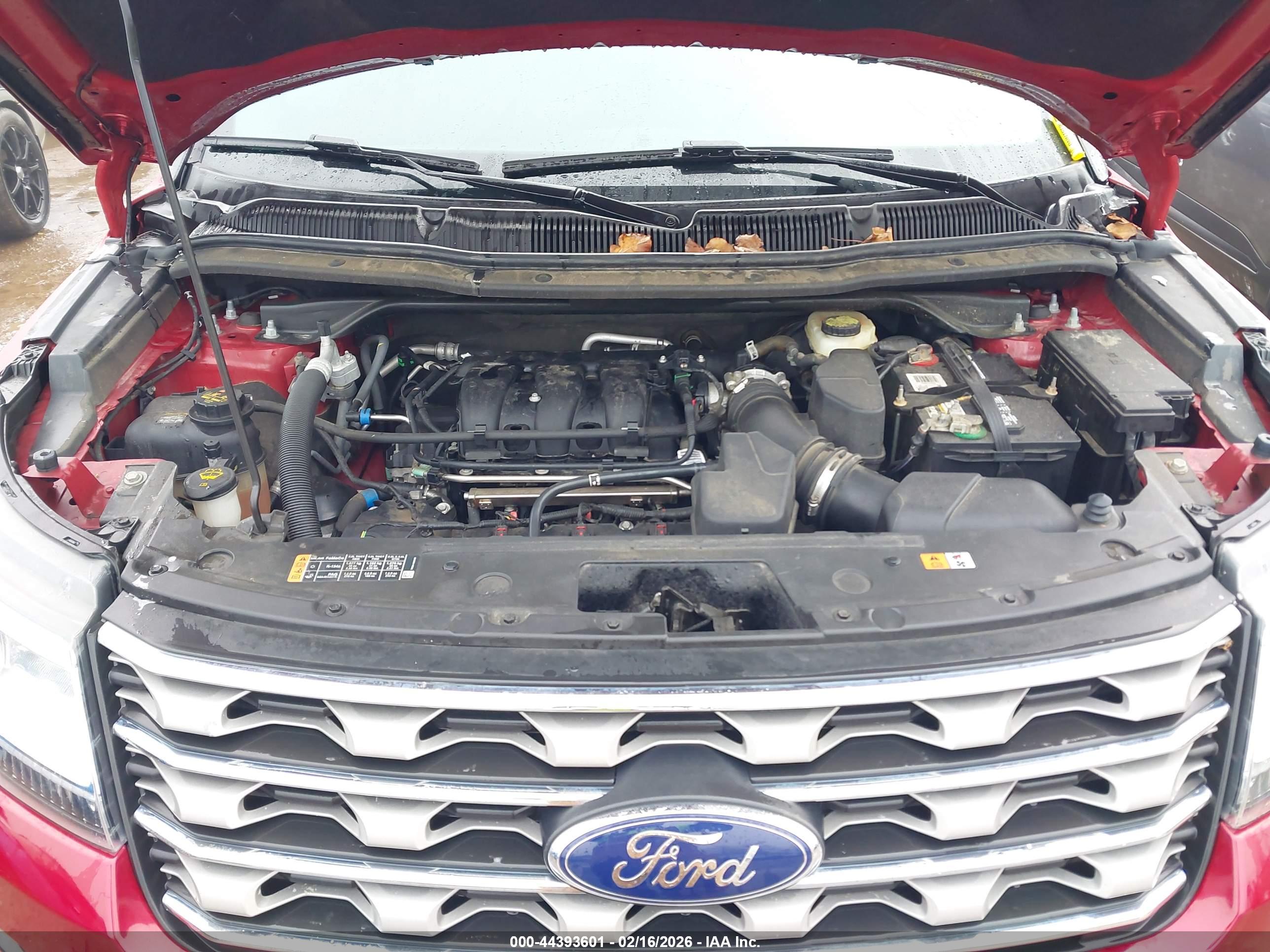 FORD EXPLORER image 10
