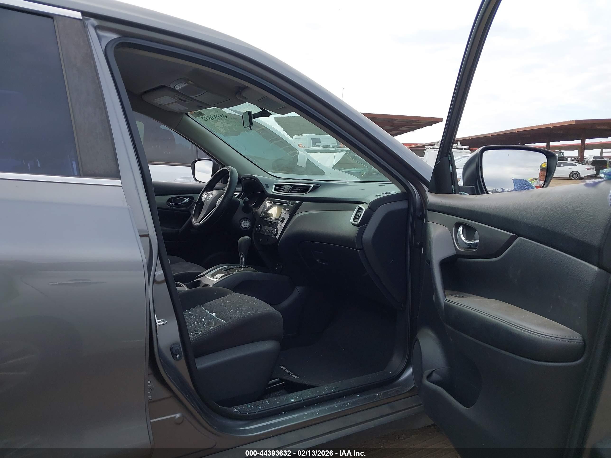 NISSAN ROGUE image 5