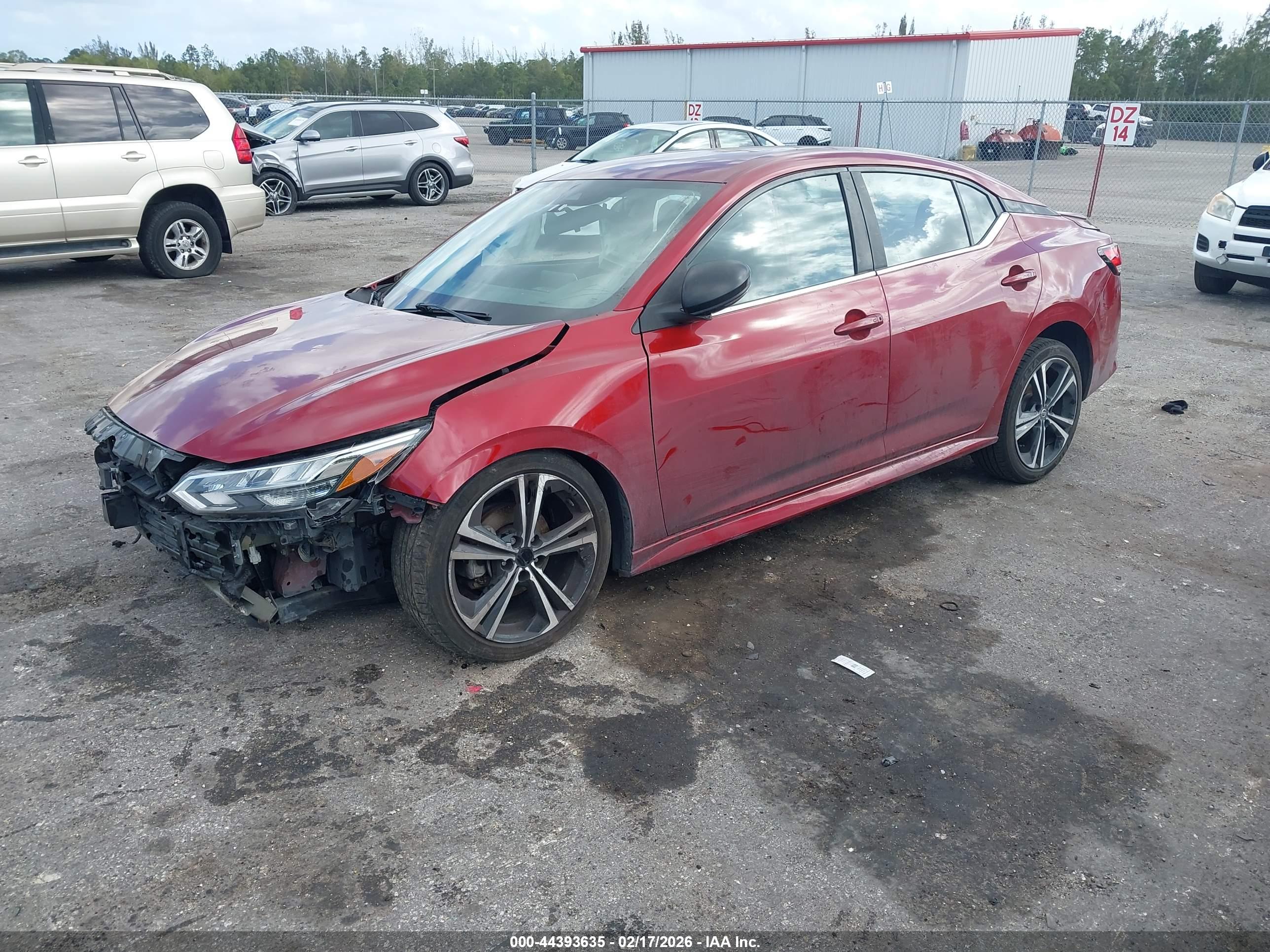NISSAN SENTRA image 2