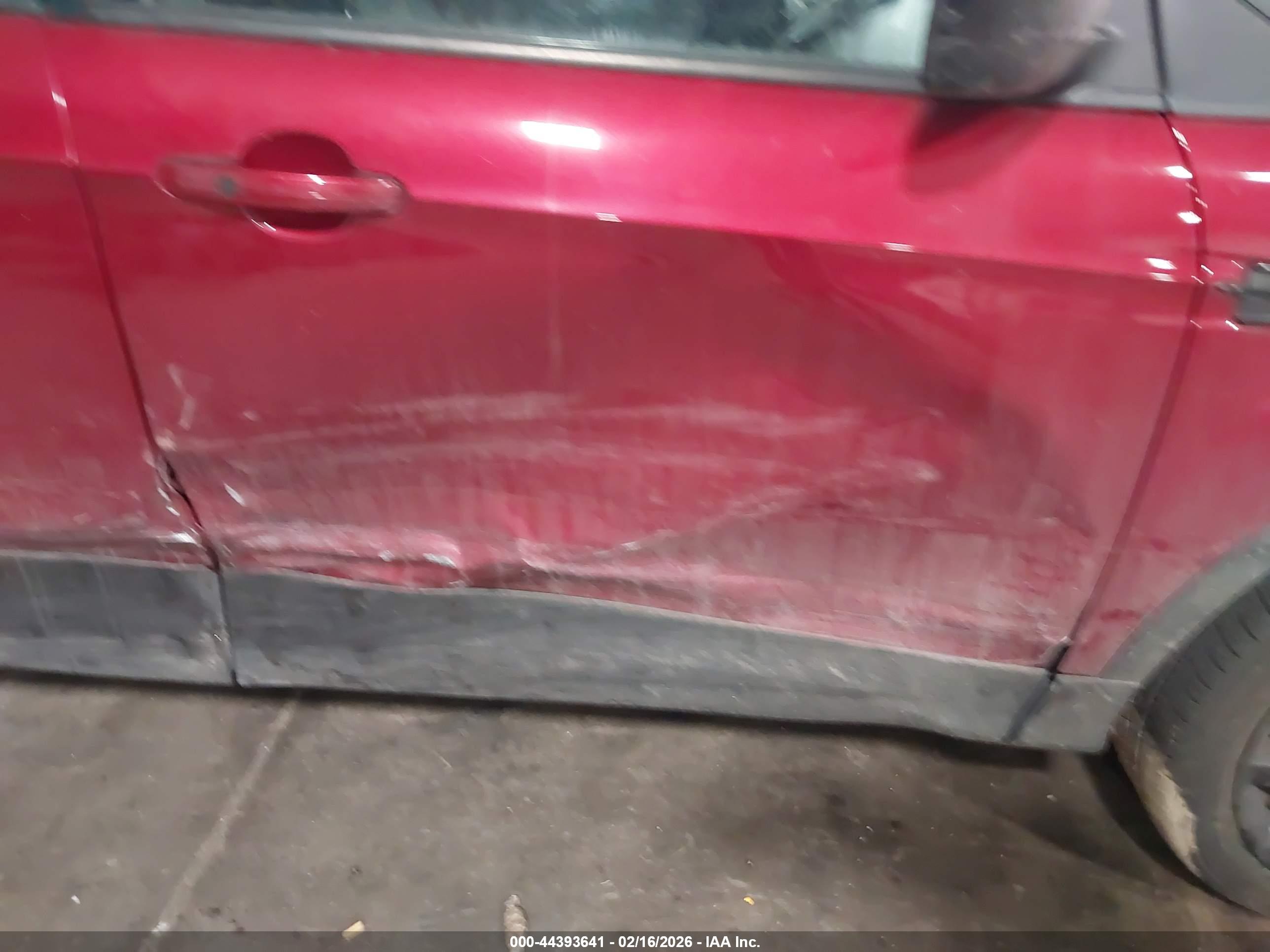 FORD ESCAPE image 6