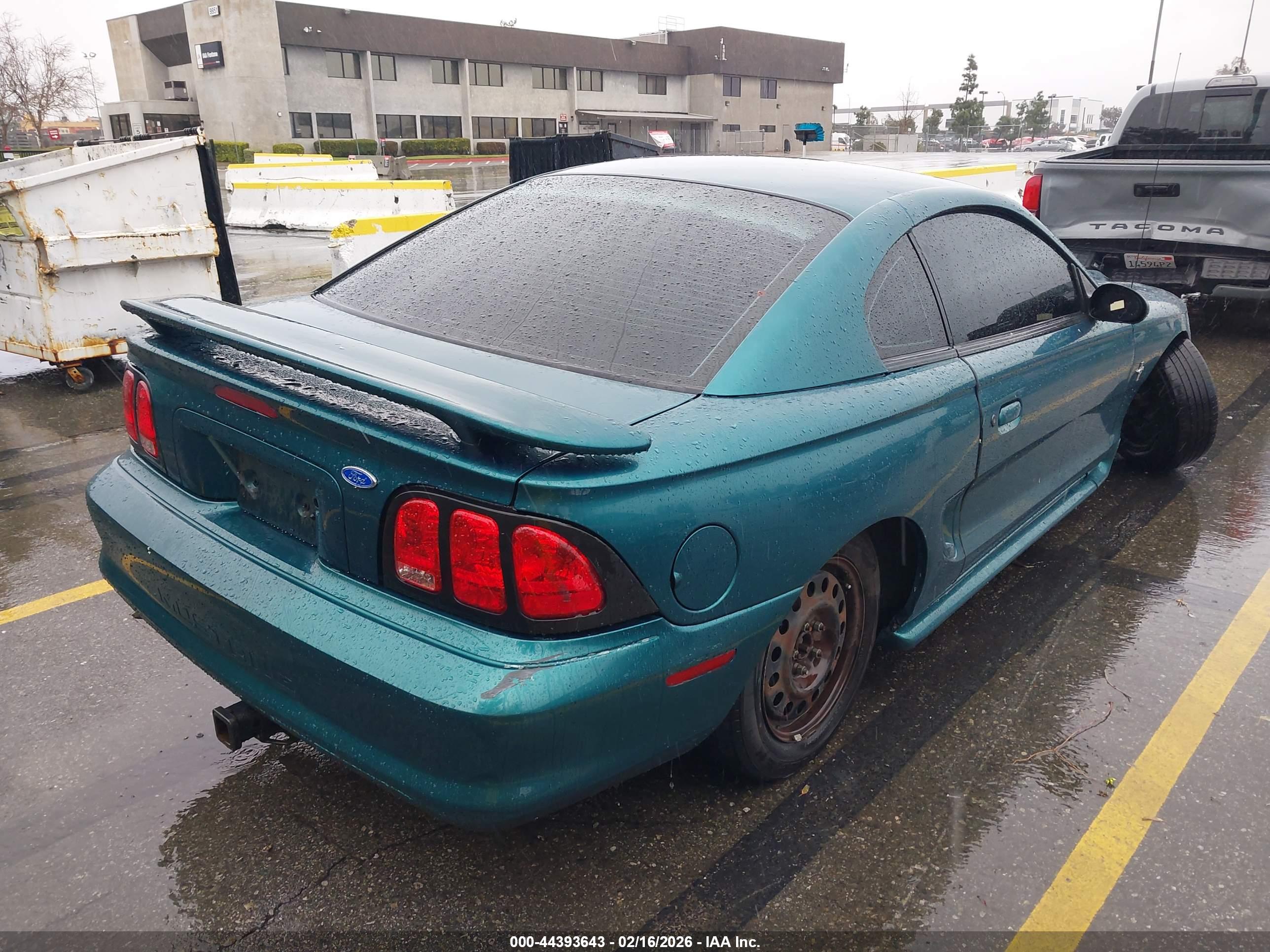 FORD MUSTANG image 4