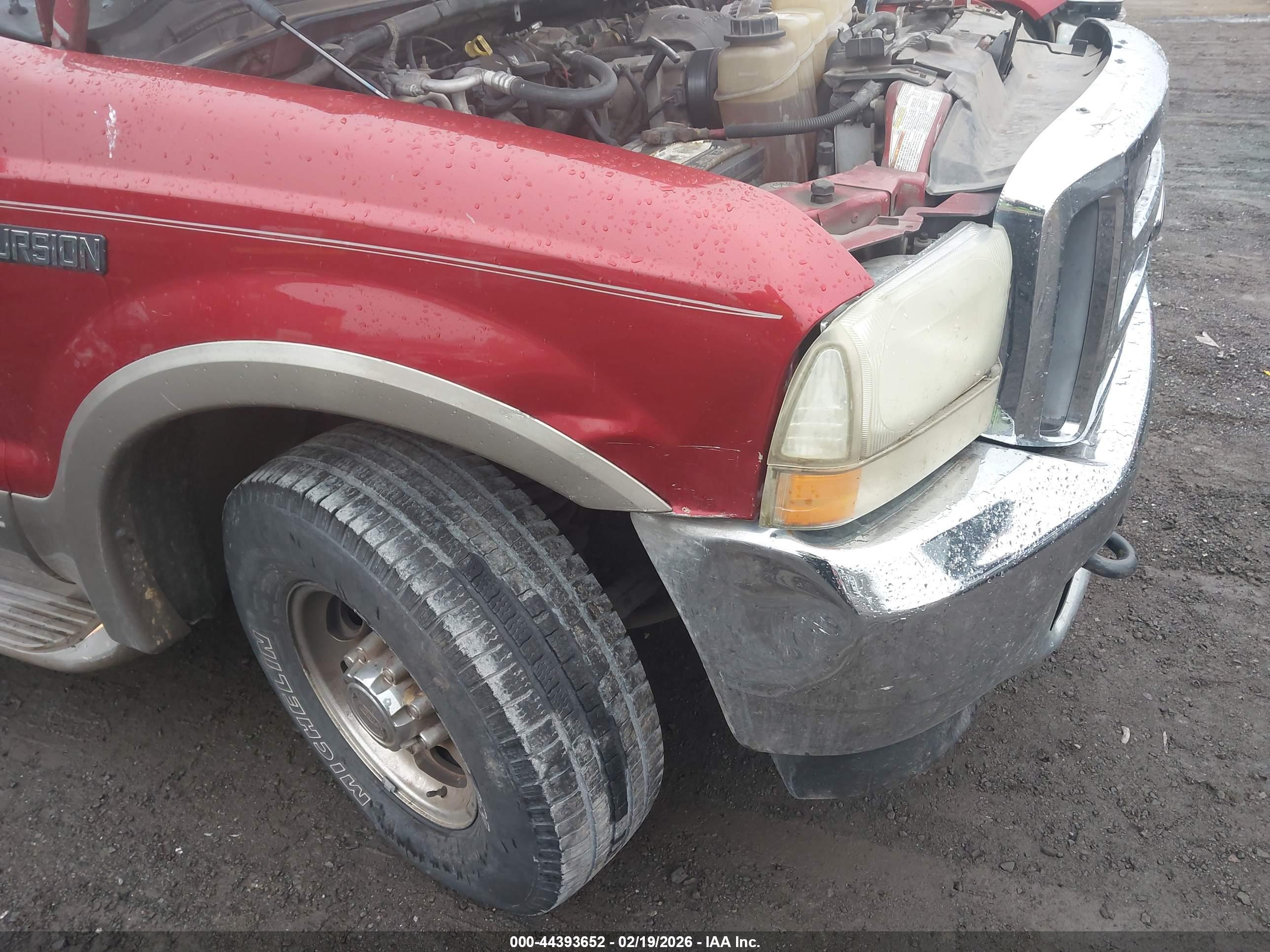 FORD EXCURSION image 6