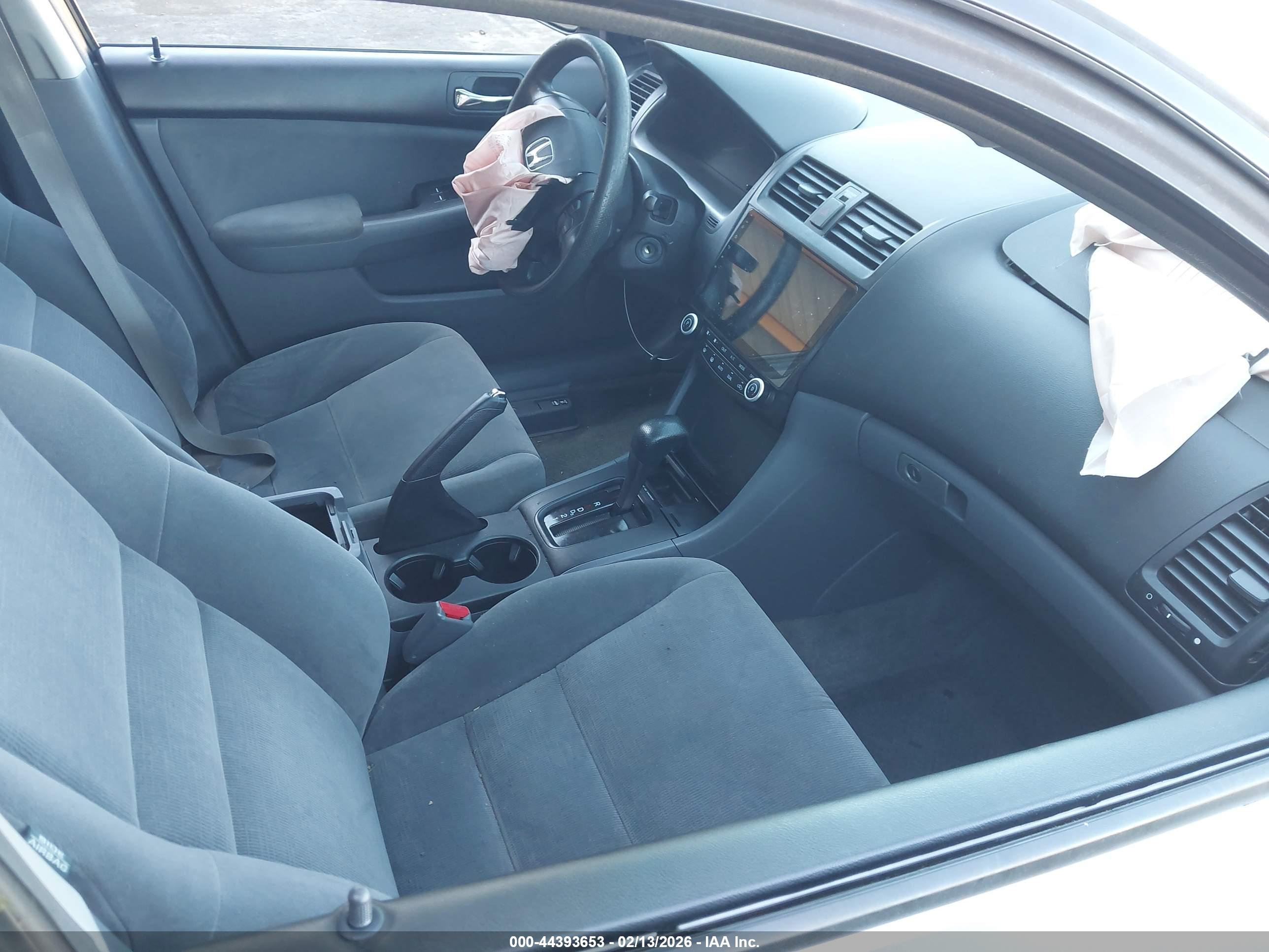 HONDA ACCORD image 5