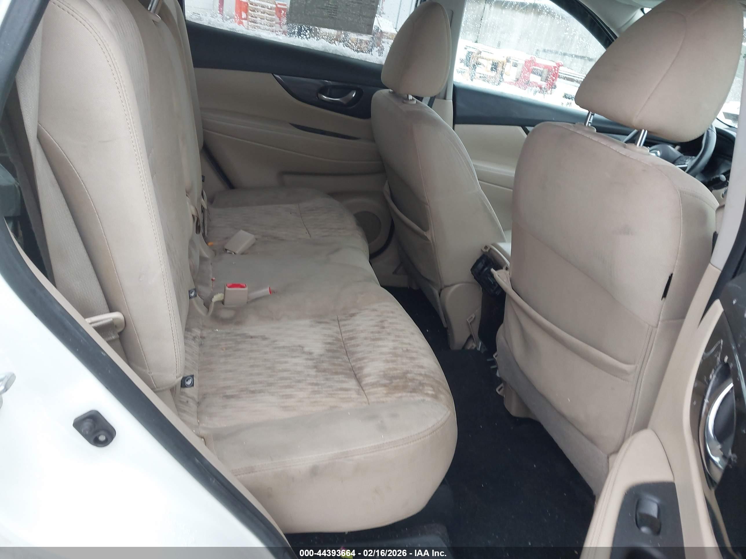 NISSAN ROGUE image 8