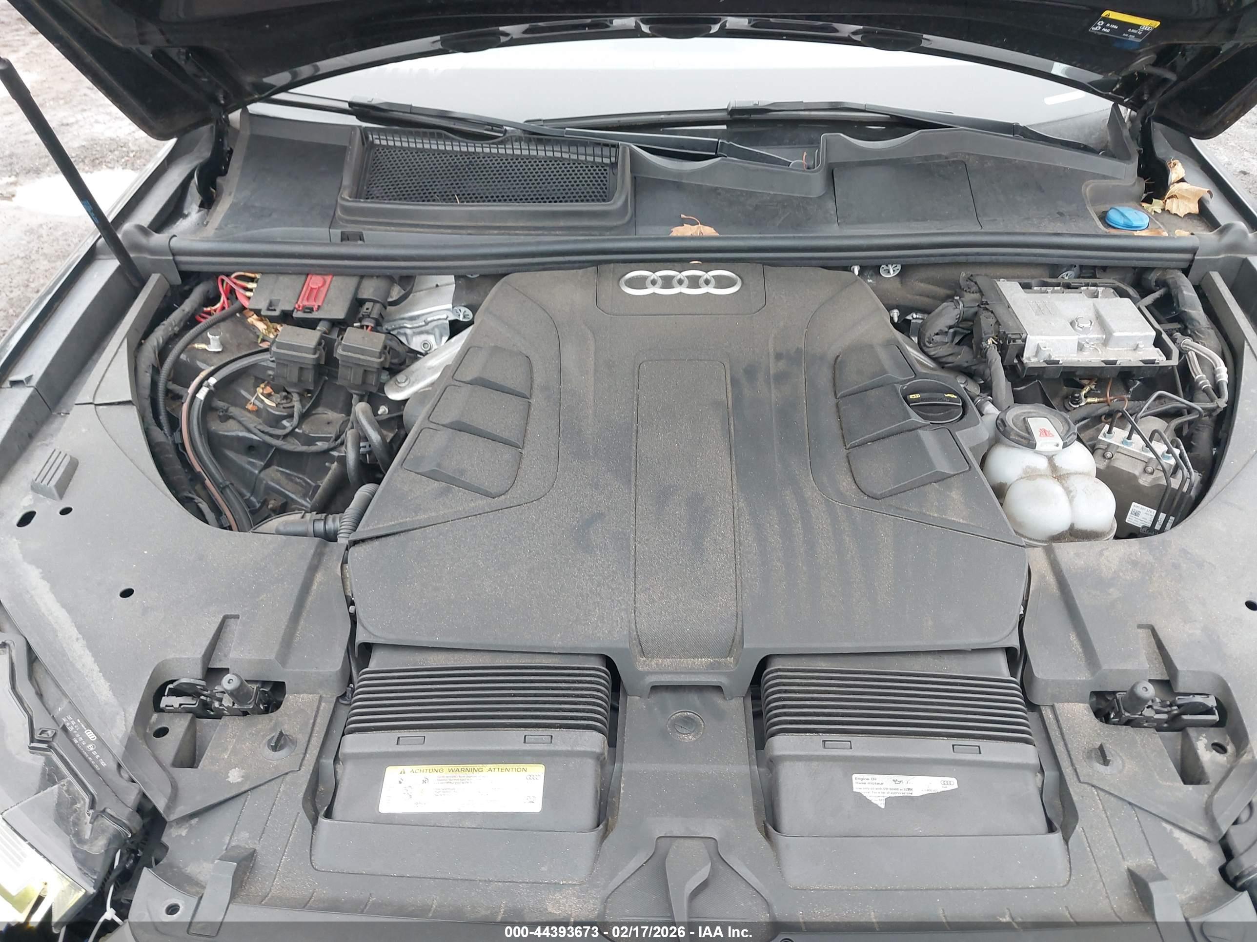 AUDI Q7 image 10