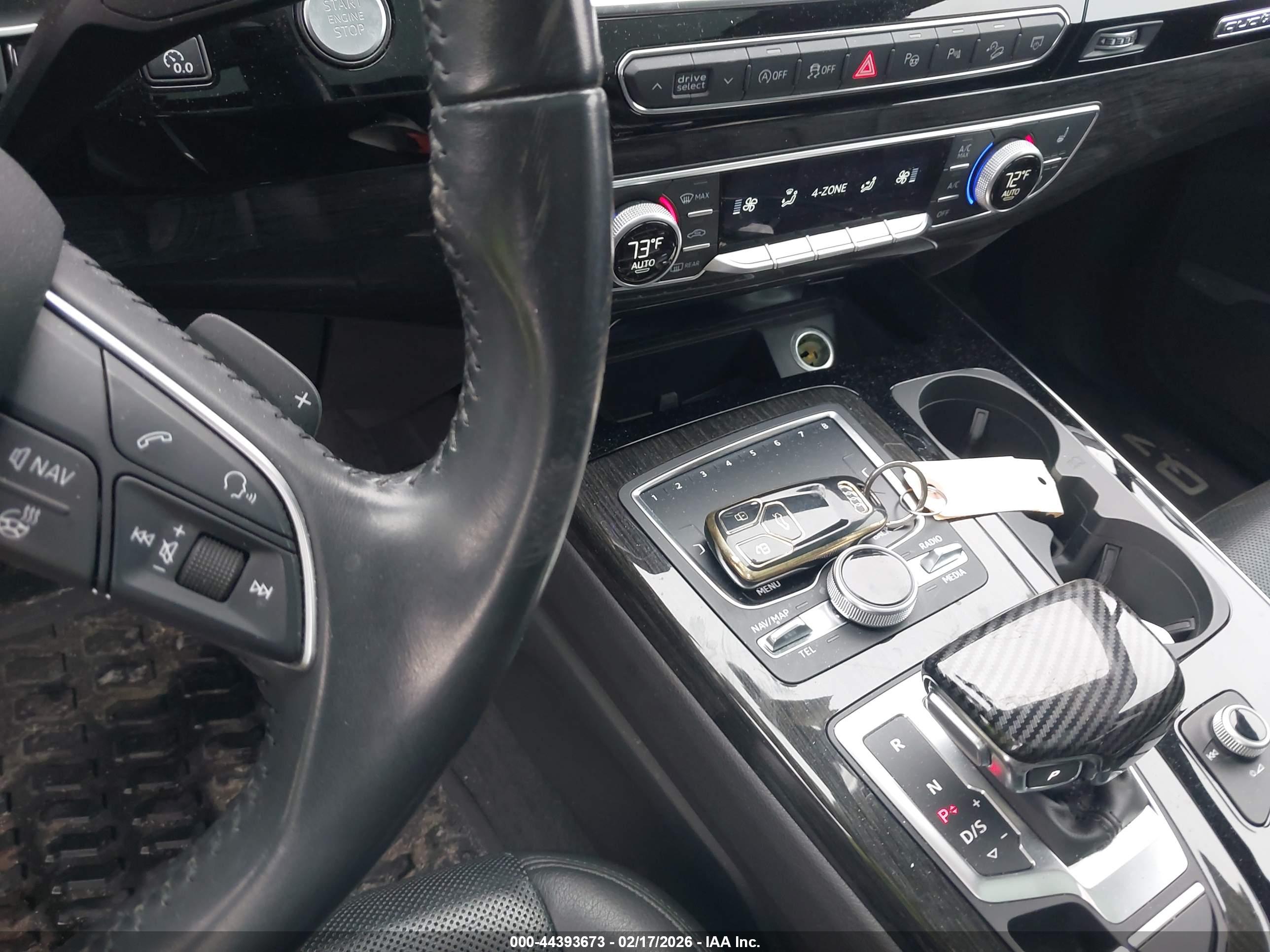 AUDI Q7 image 11