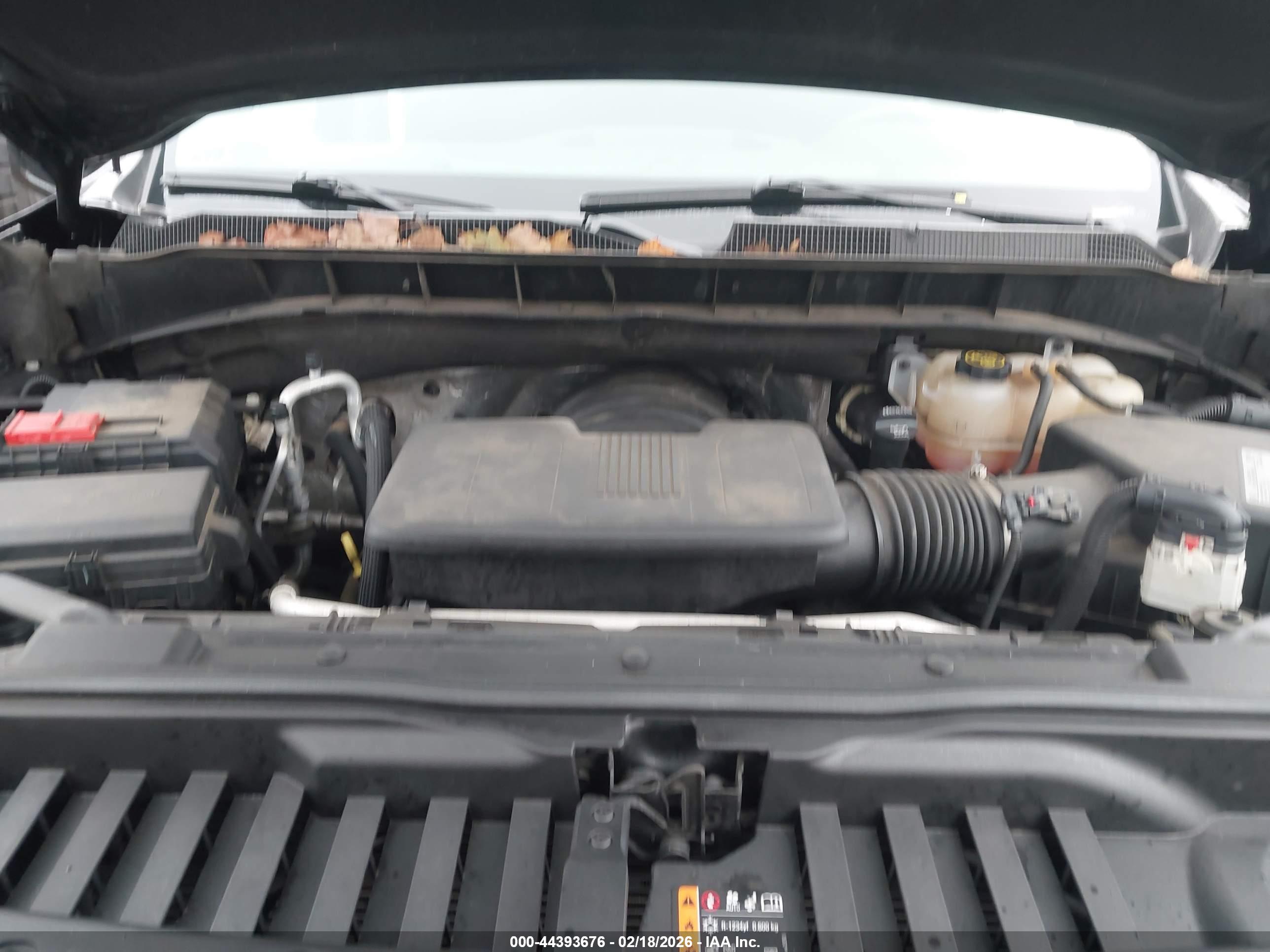 CHEVROLET SILVERADO image 10