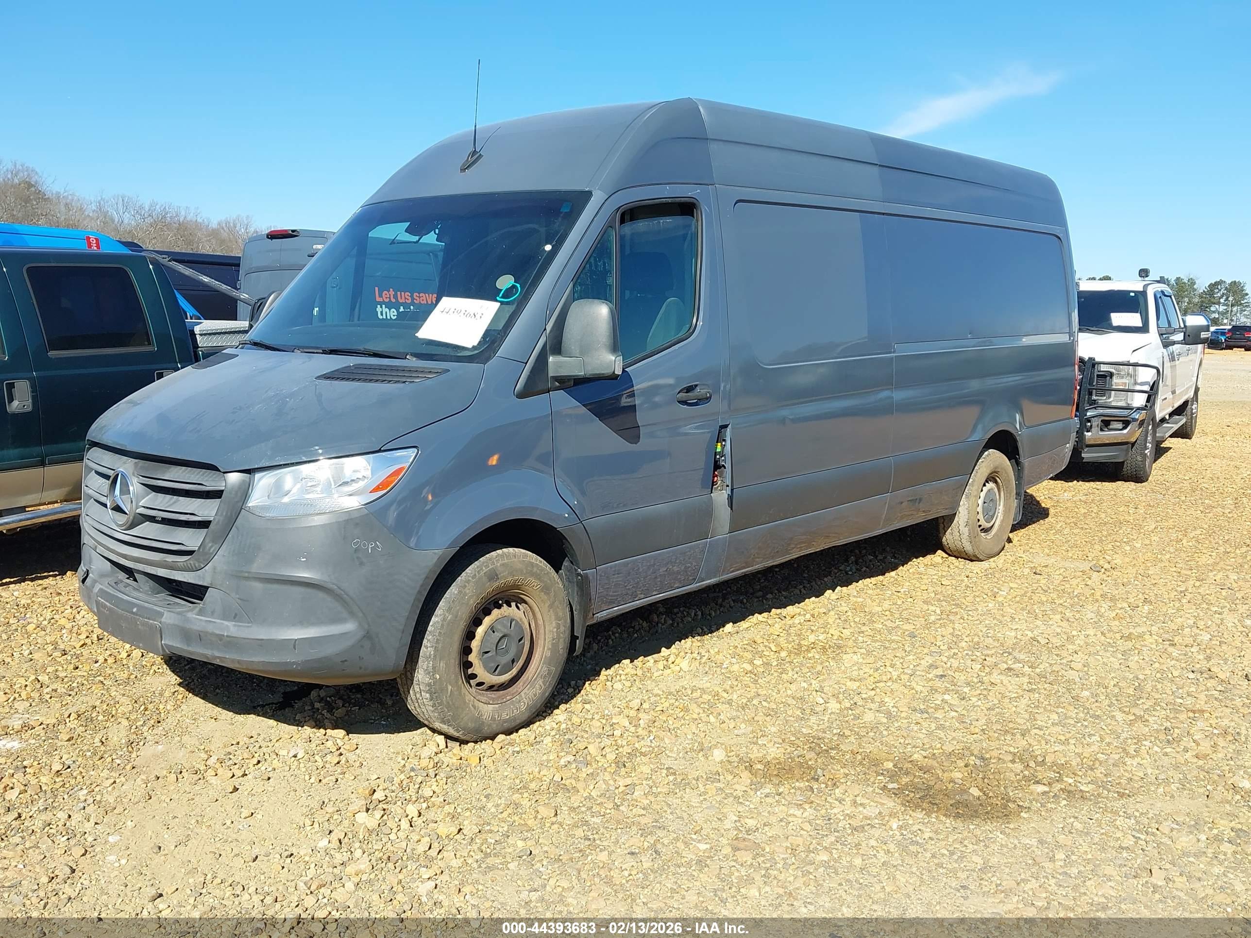 MERCEDES-BENZ SPRINTER image 2