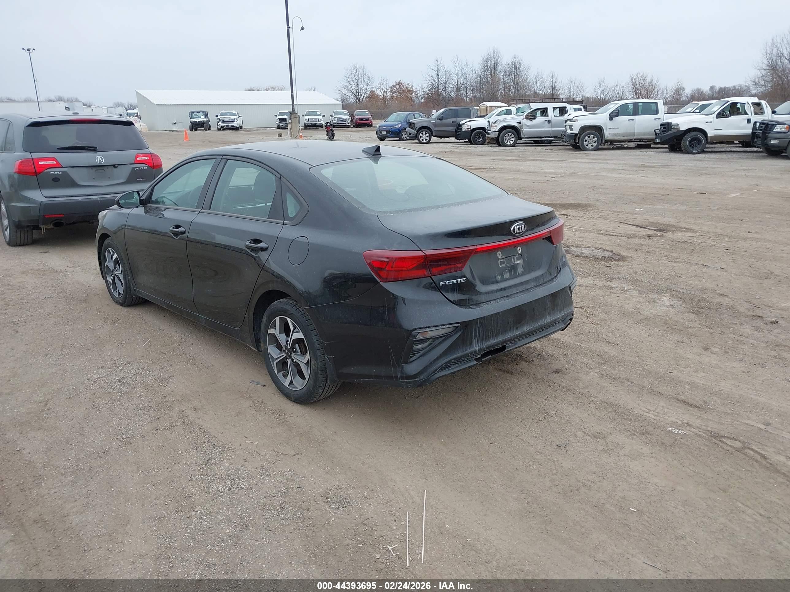 KIA FORTE image 3
