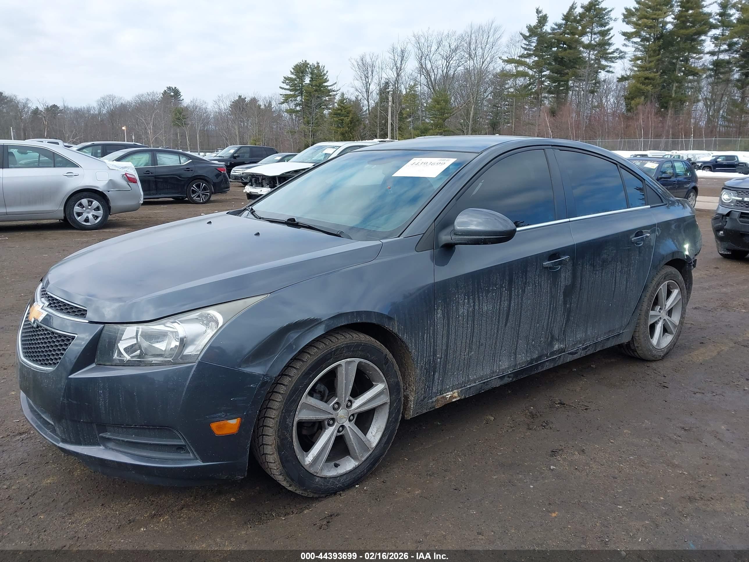 CHEVROLET CRUZE image 2