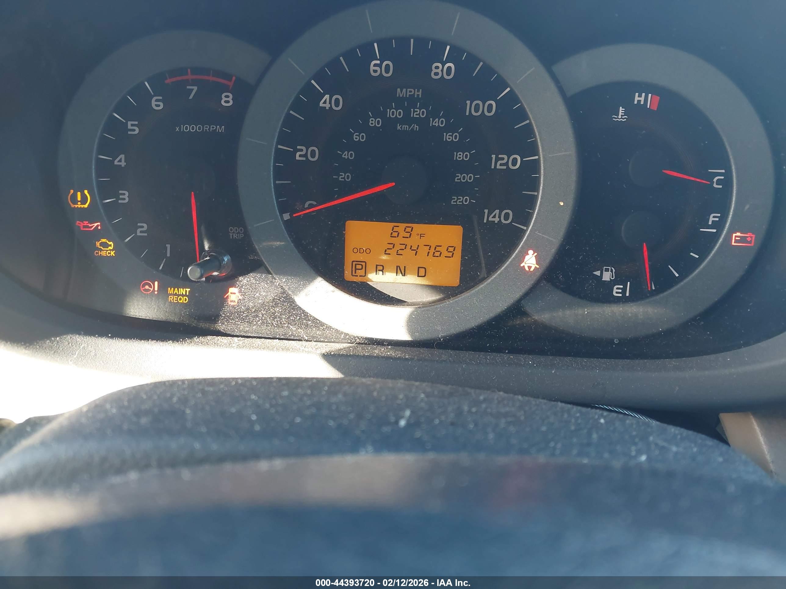 TOYOTA RAV4 image 7