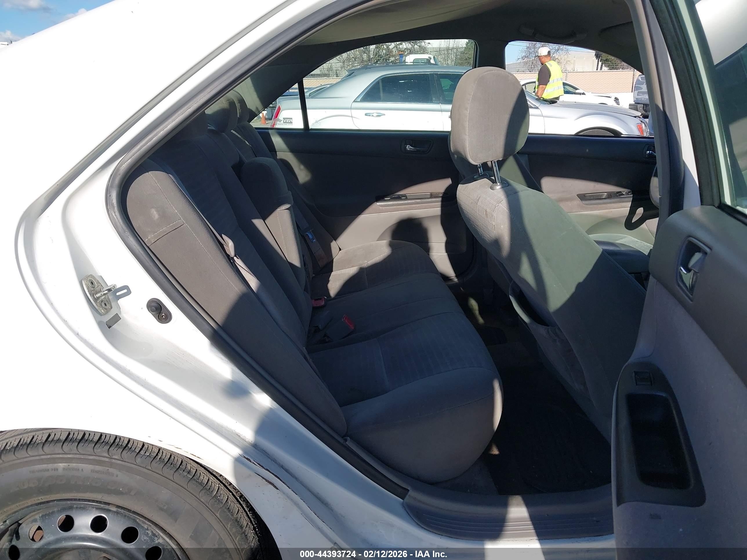 TOYOTA CAMRY image 8