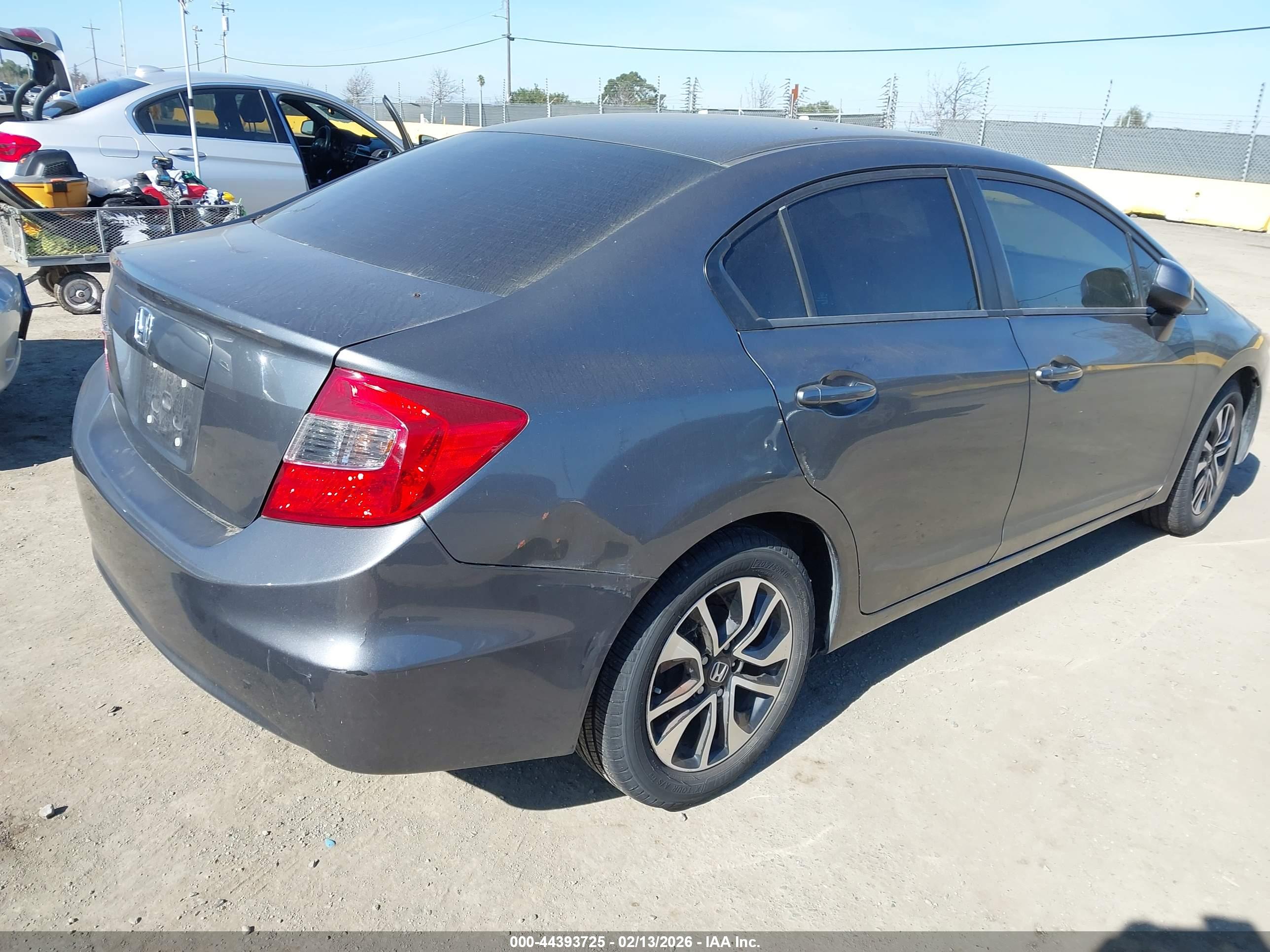HONDA CIVIC image 4