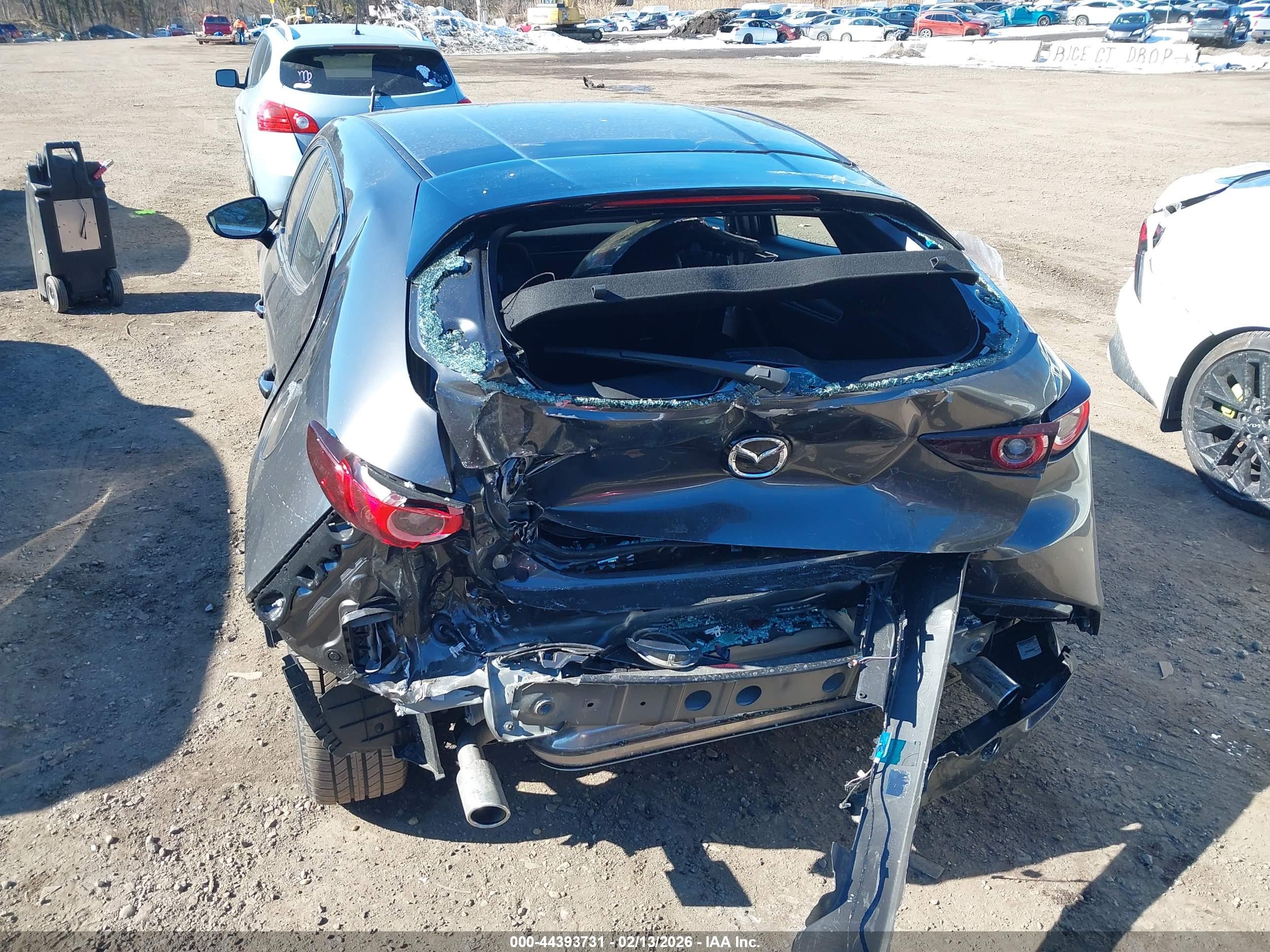 MAZDA MAZDA3 image 6