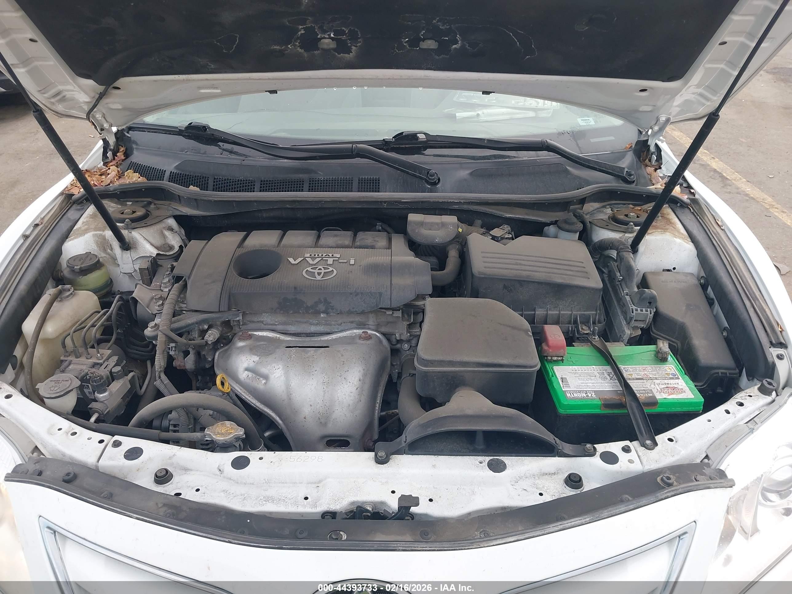 TOYOTA CAMRY image 10