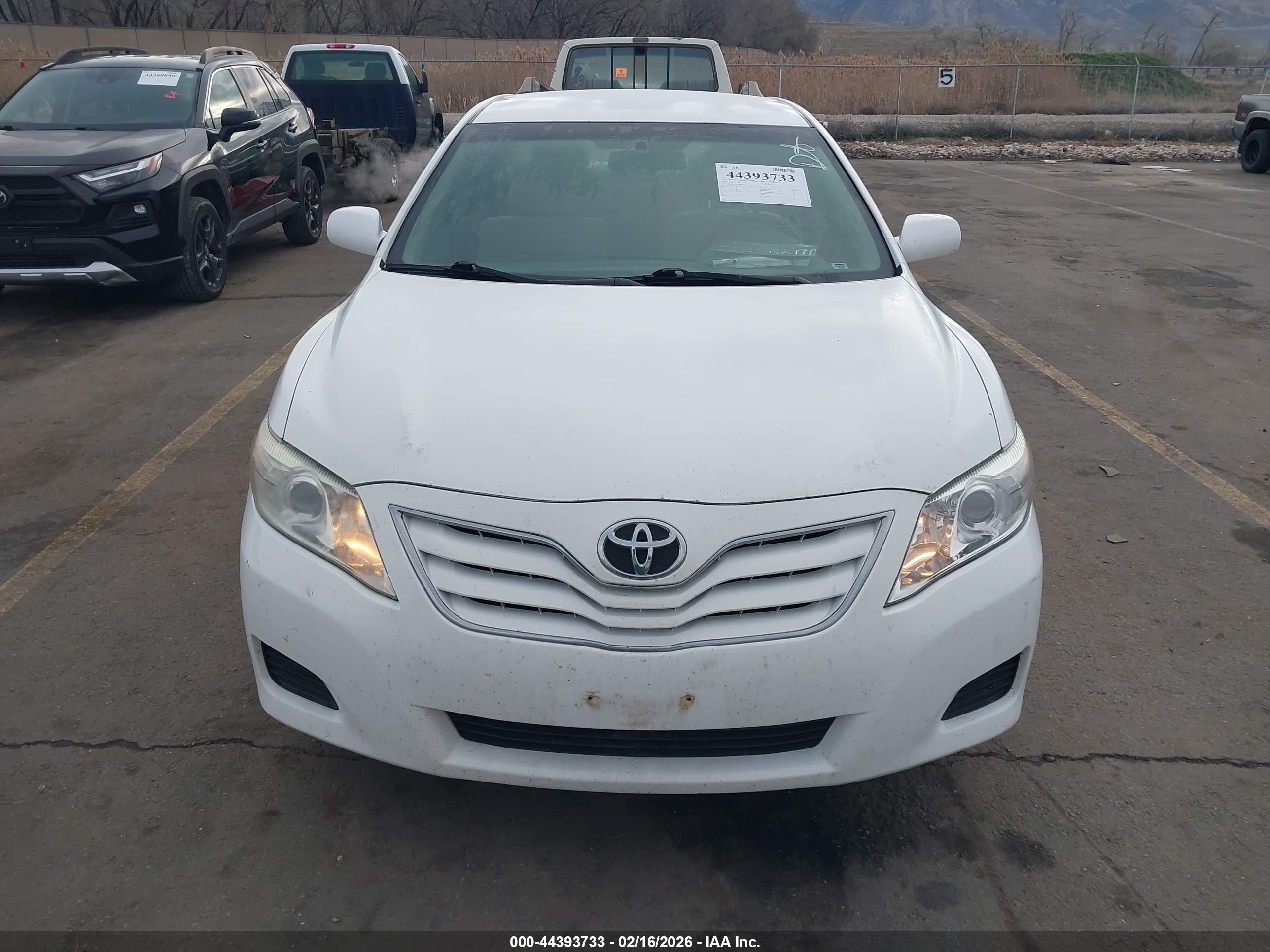 TOYOTA CAMRY image 6
