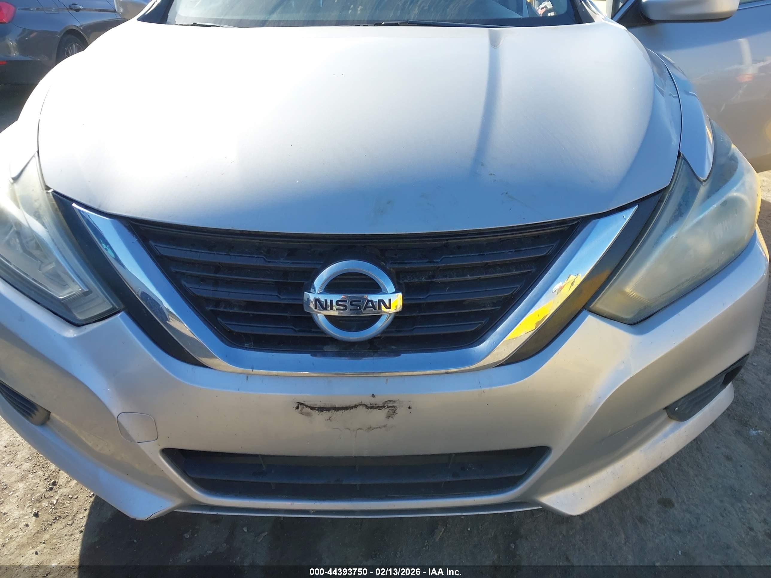 NISSAN ALTIMA image 6