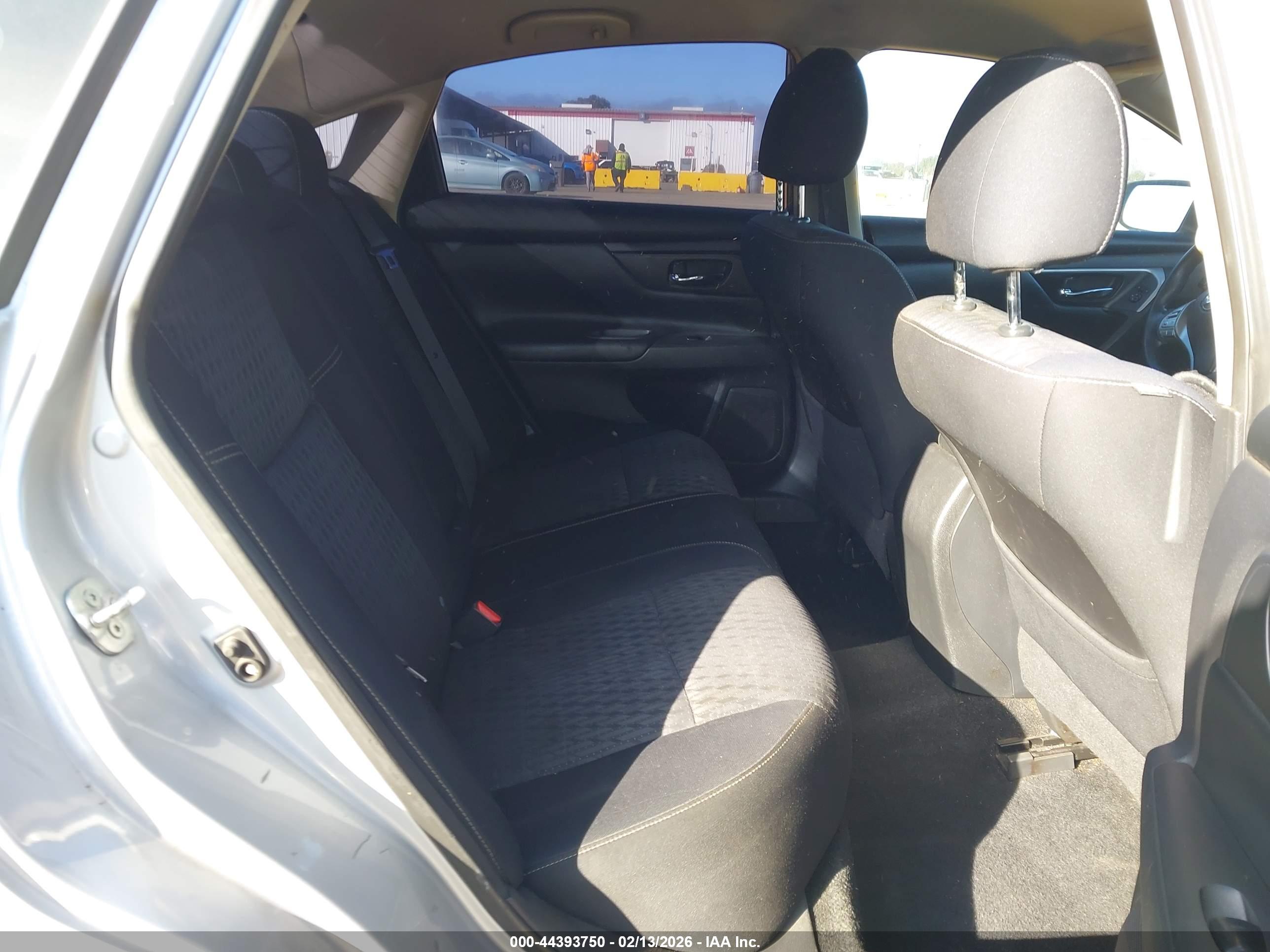 NISSAN ALTIMA image 8