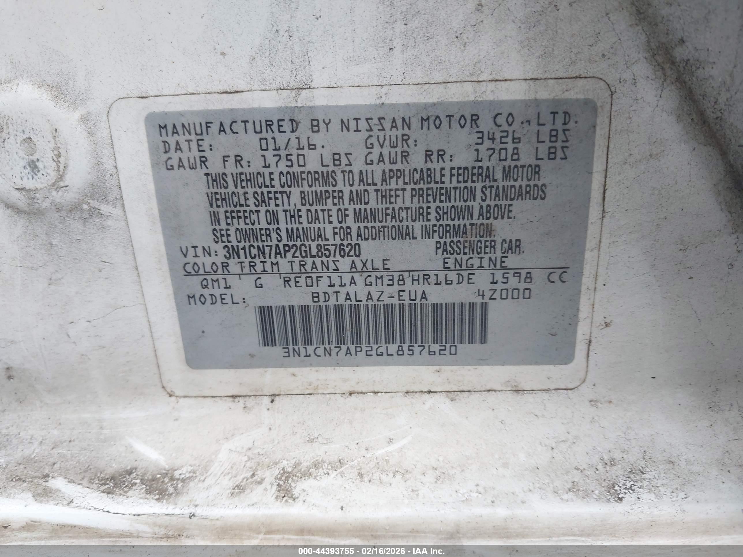 NISSAN VERSA image 9