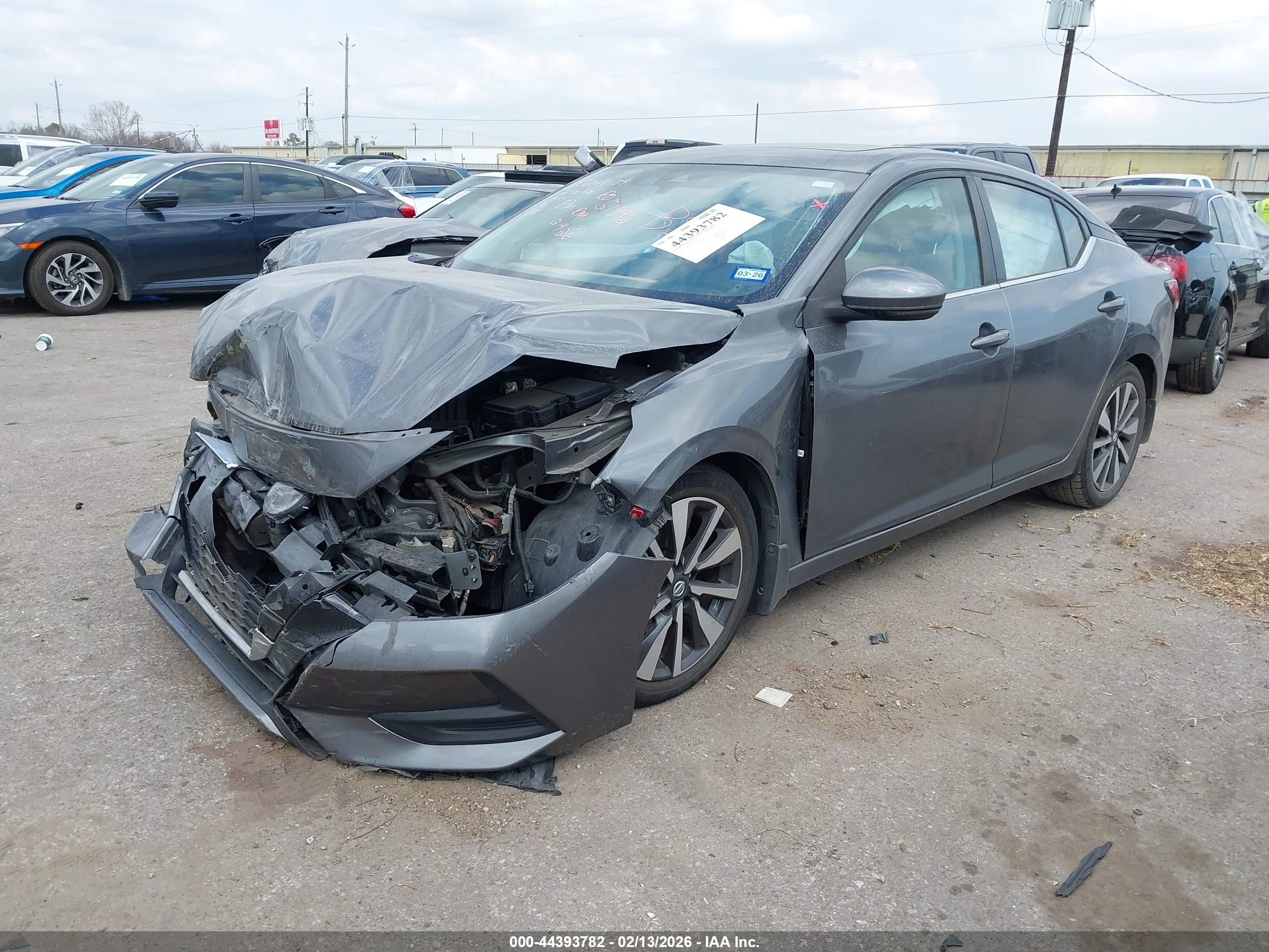 NISSAN SENTRA image 2