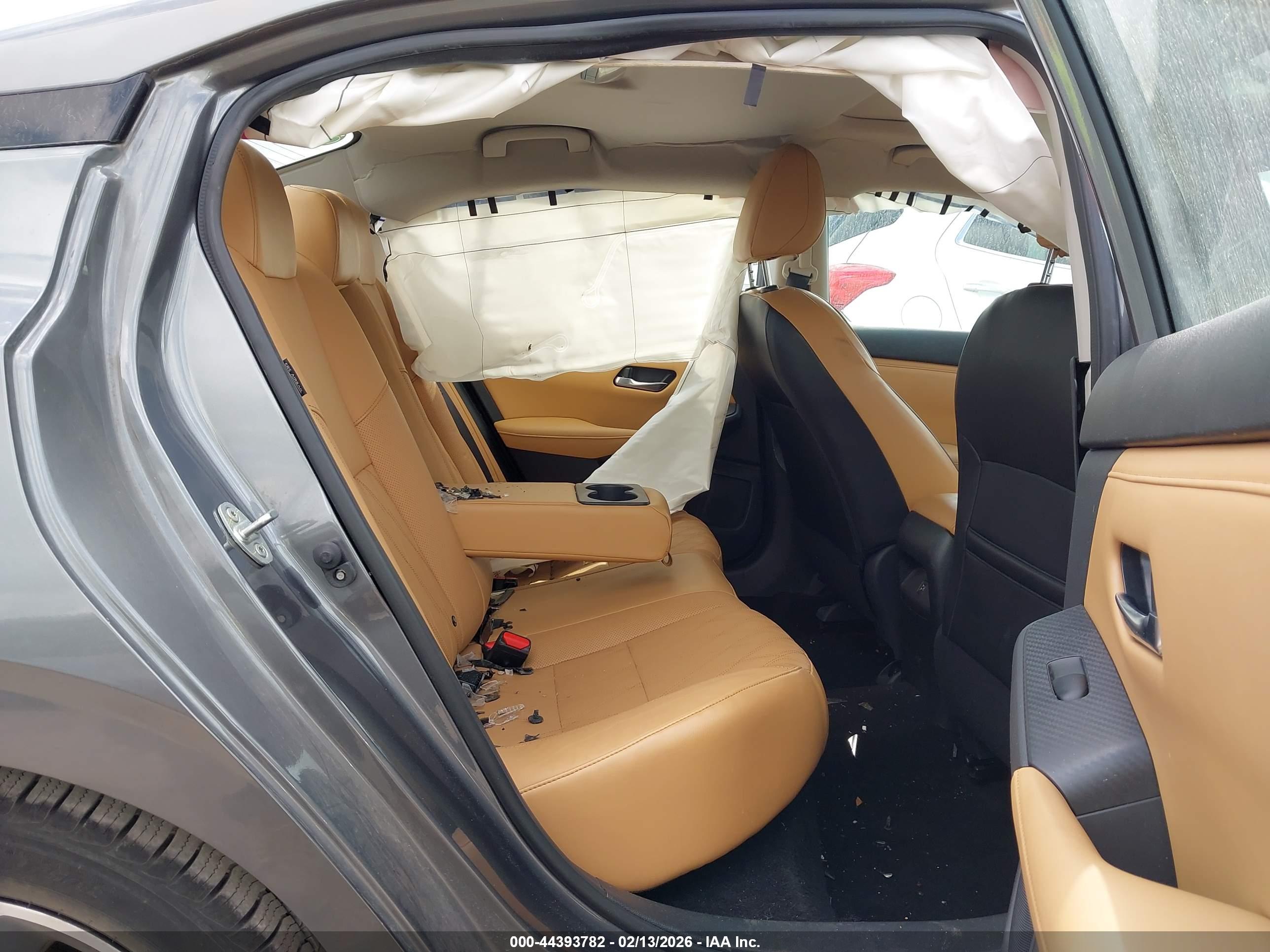 NISSAN SENTRA image 8