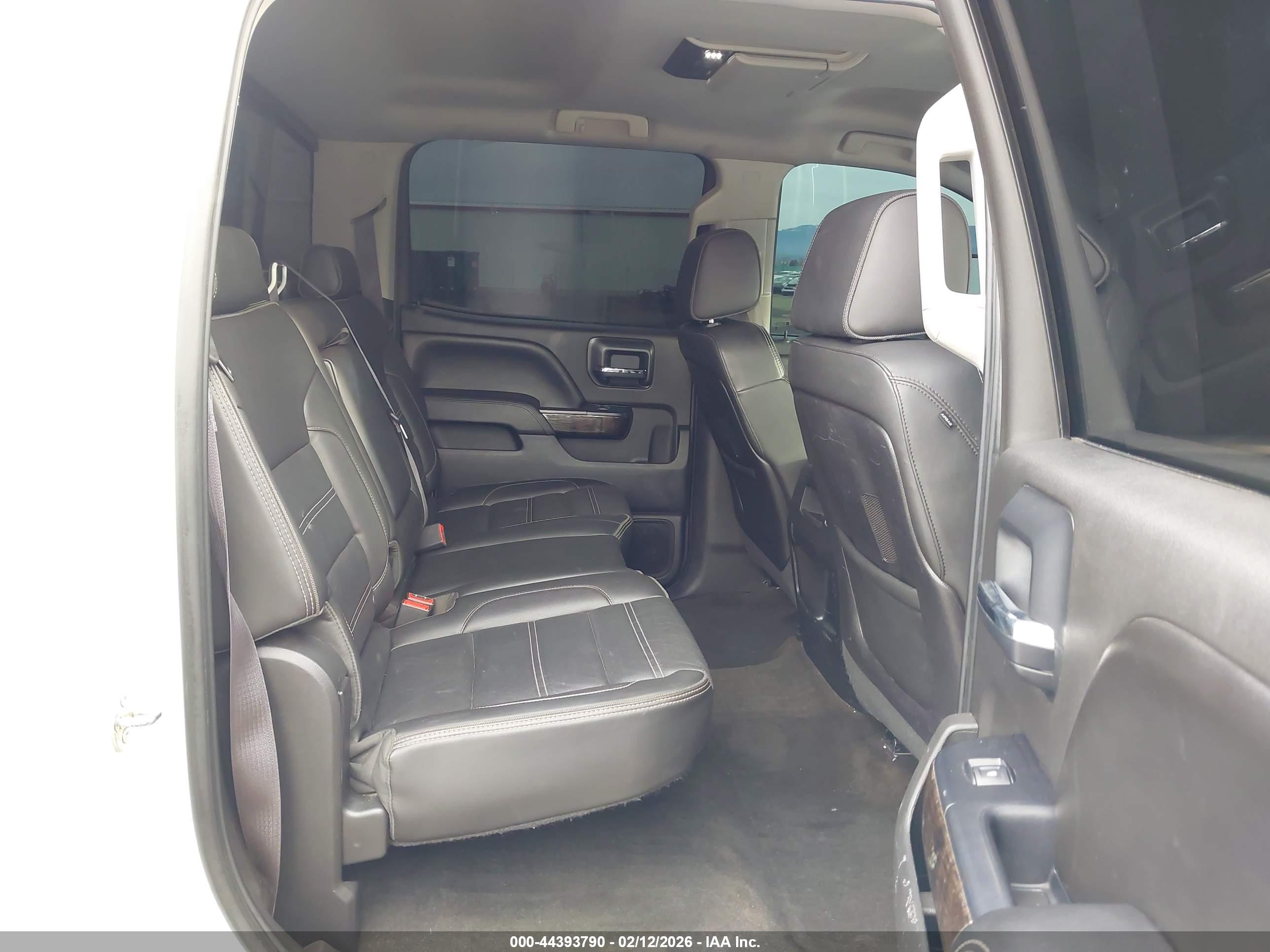 GMC SIERRA image 7