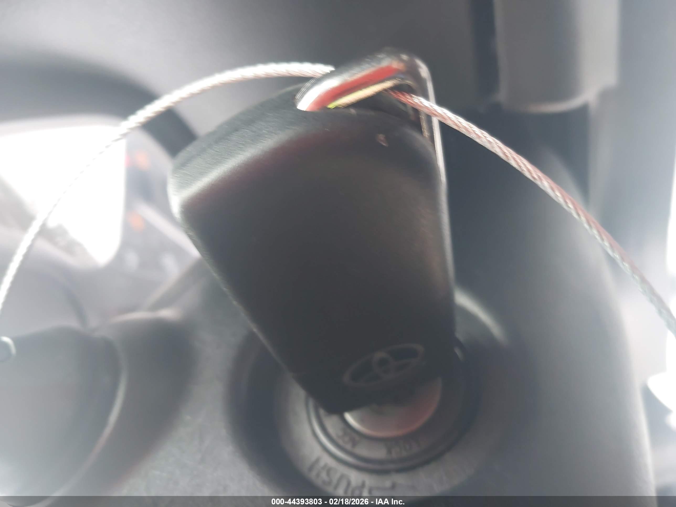 TOYOTA COROLLA image 11