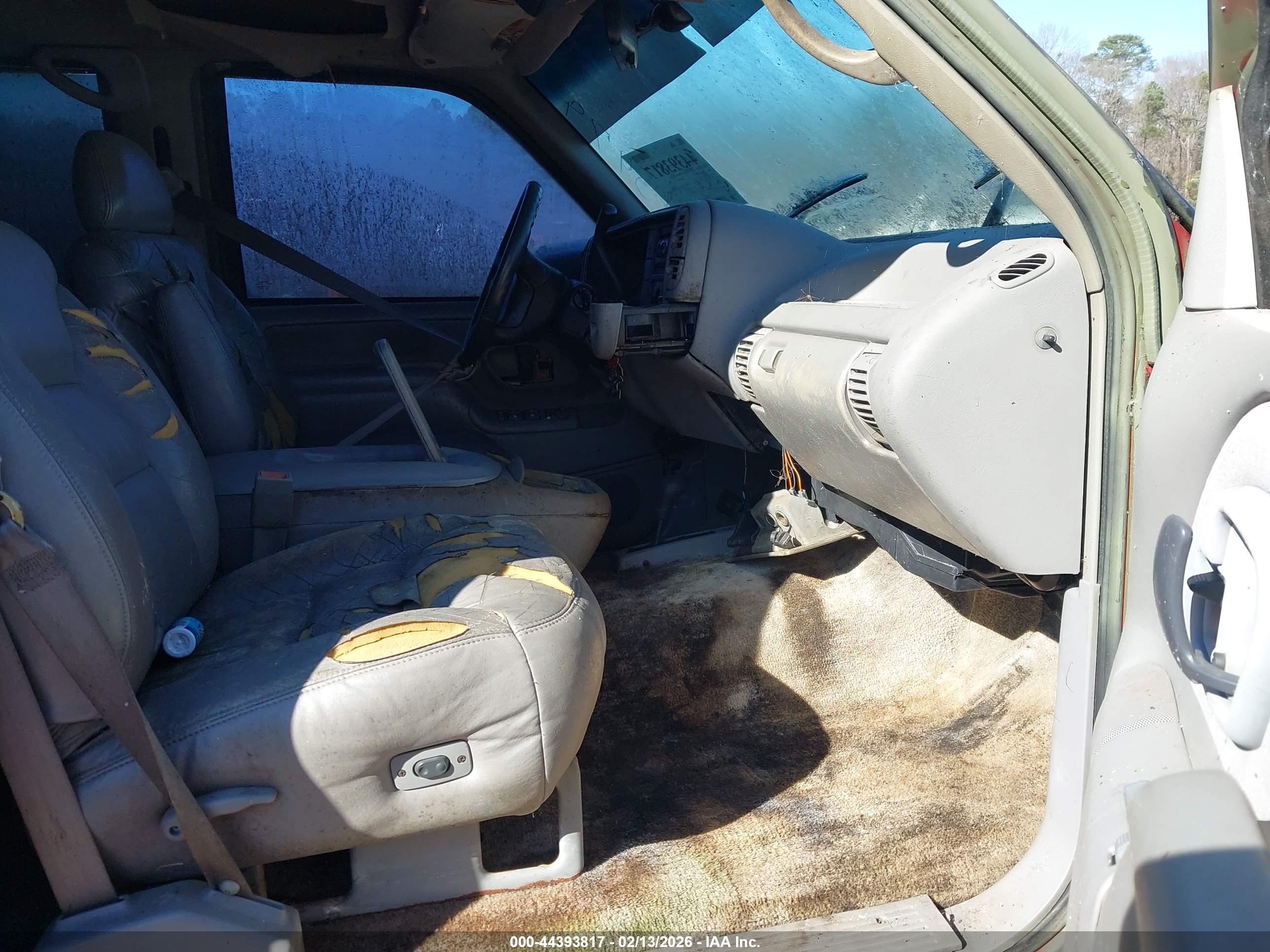 CHEVROLET TAHOE image 5